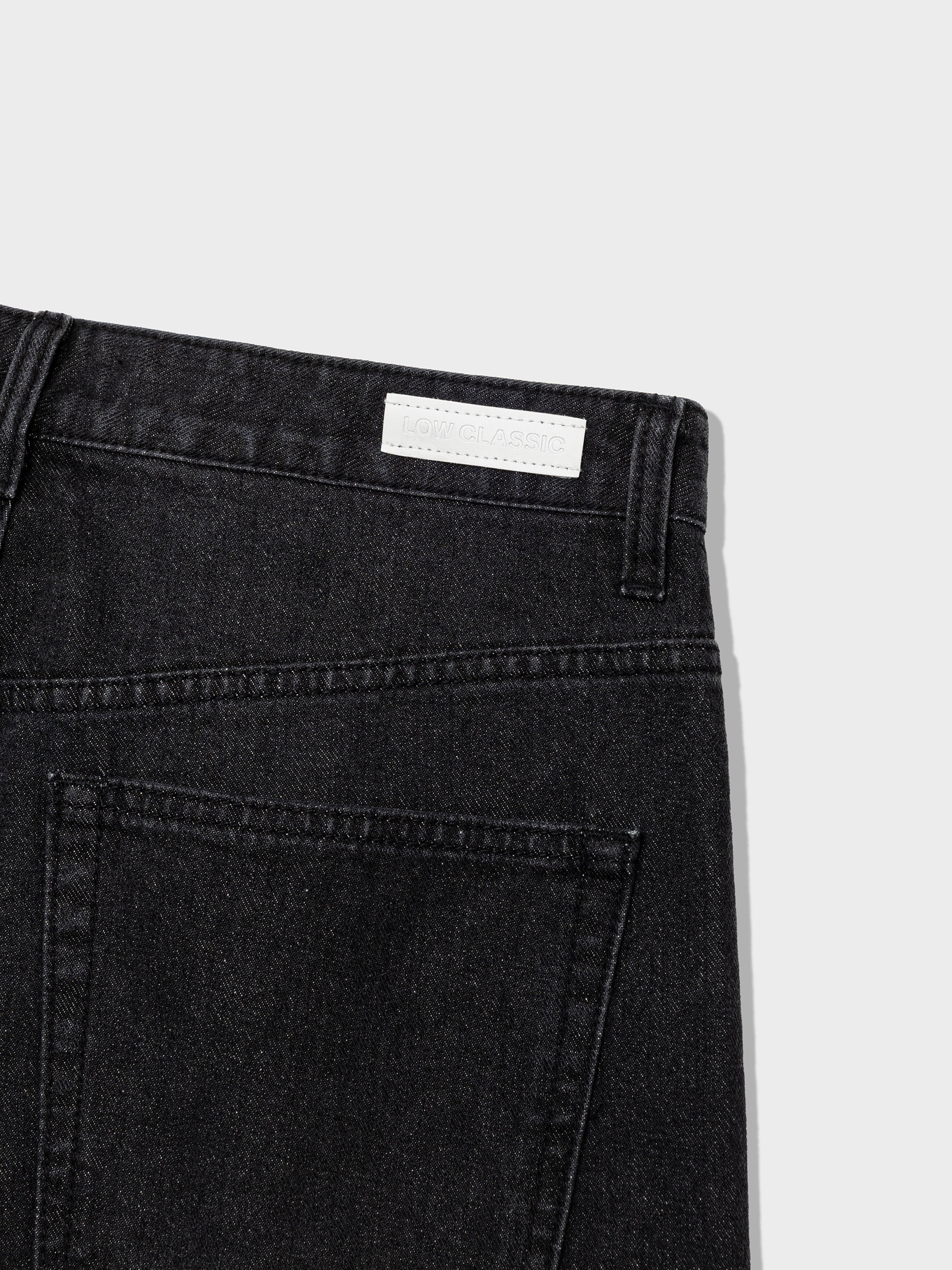 Low Classic Oversized Jeans Washed Black