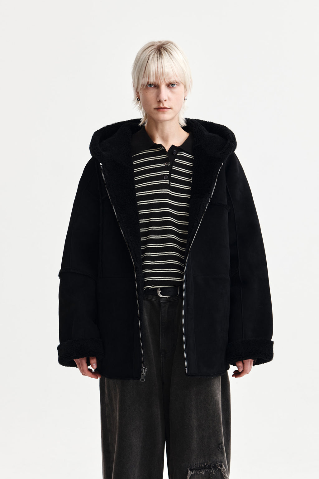 [matinkim] REVERSIBLE HOODY MUSTANG IN BLACK