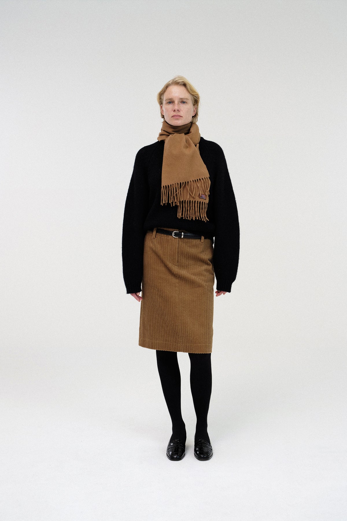 Nothing Written Corduroy h-line skirt (Camel)