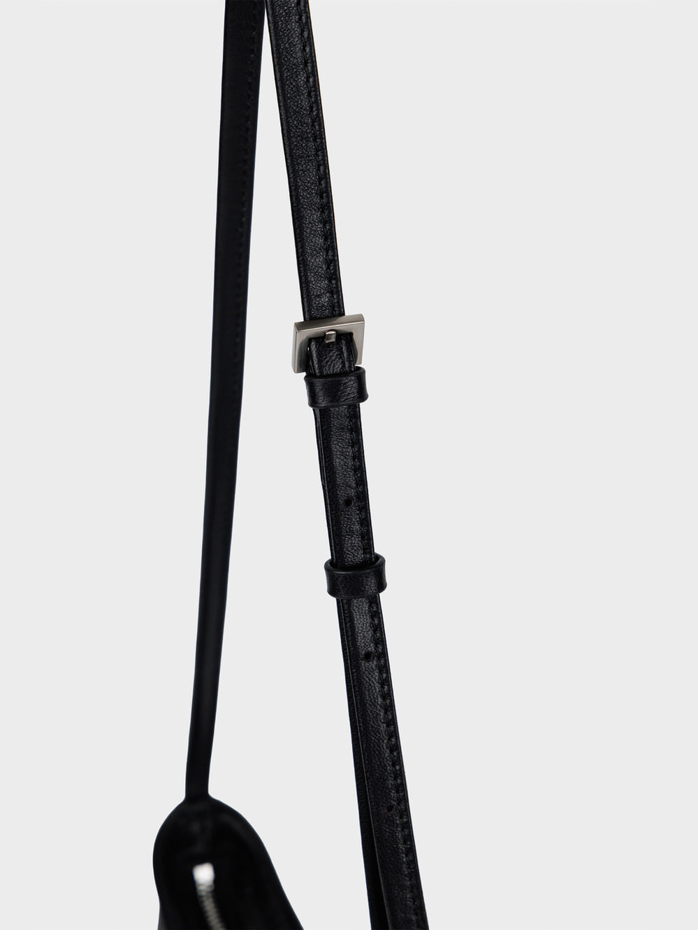 Low Classic Rho Bag Black