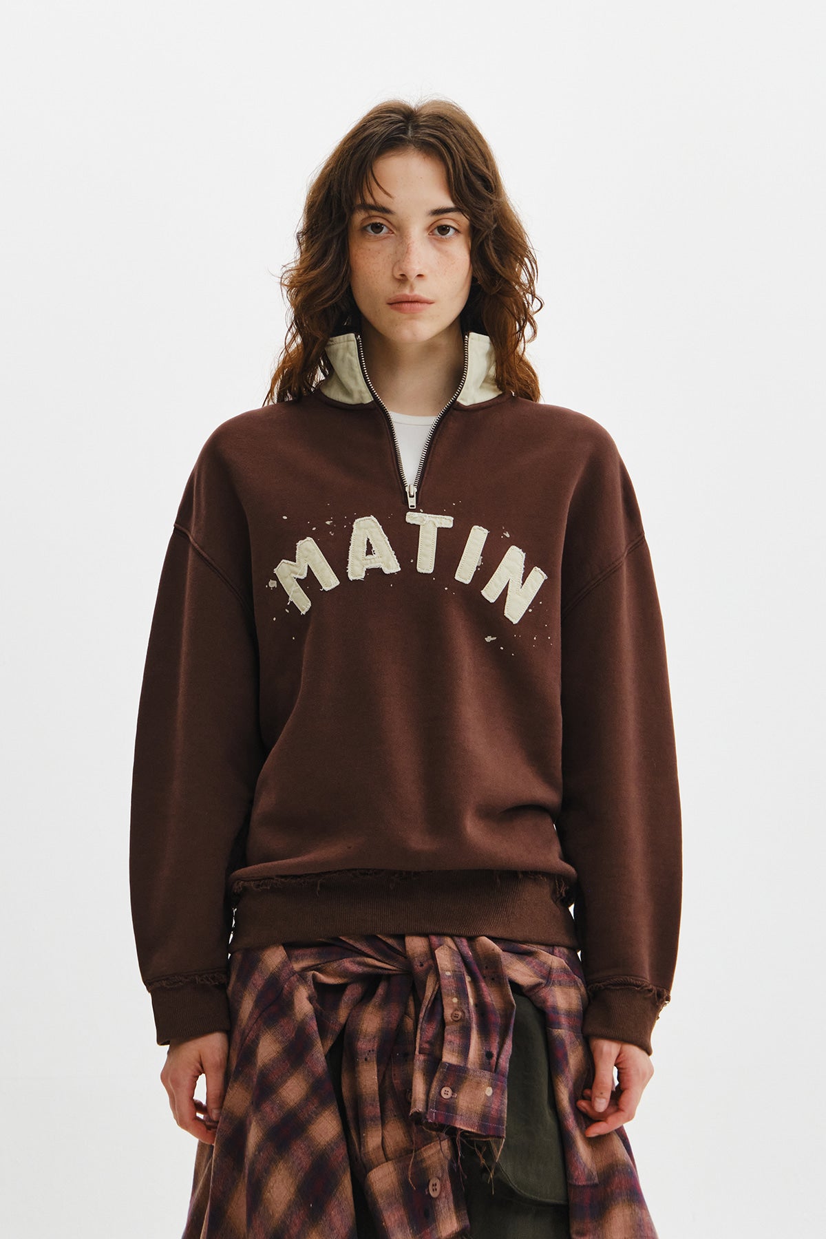 Matinkim Applique Logo Collar Quarter Zip UP IN Brown