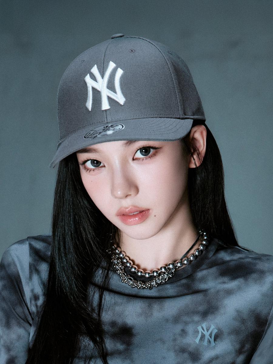 카리나PICK Signature Patch Structured Baseball Cap New York Yankees