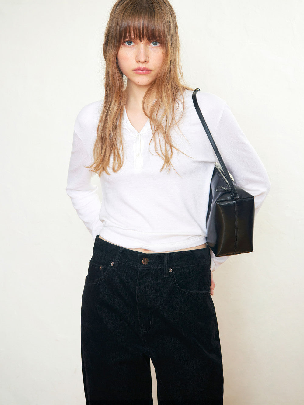 Low Classic Leather Caramel Box Bag Black