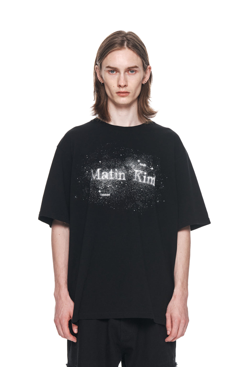 [matinkim] TWINKLE GRAPHIC LOGO TOP FOR MEN IN BLACK