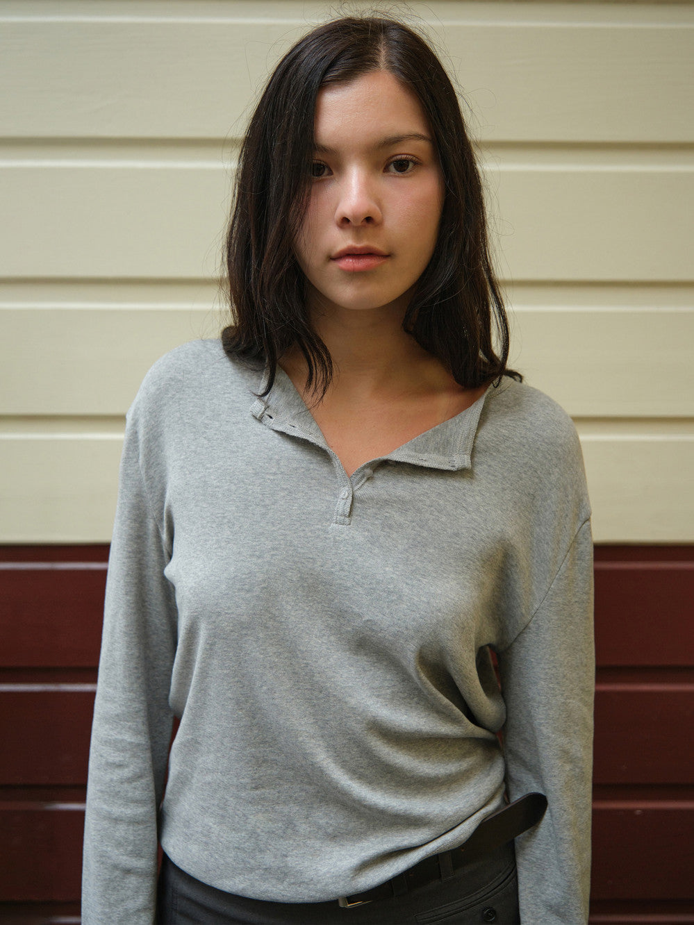 Low Classic Relaxed Henley Tee Melange Grey