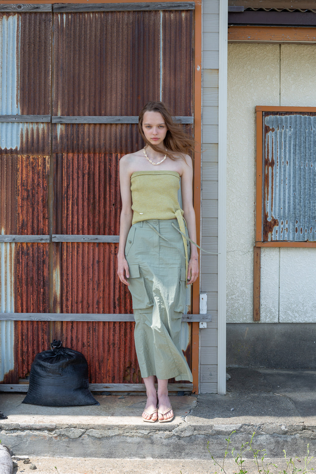 [matinkim] SIDE STRING TUBE TOP IN OLIVE
