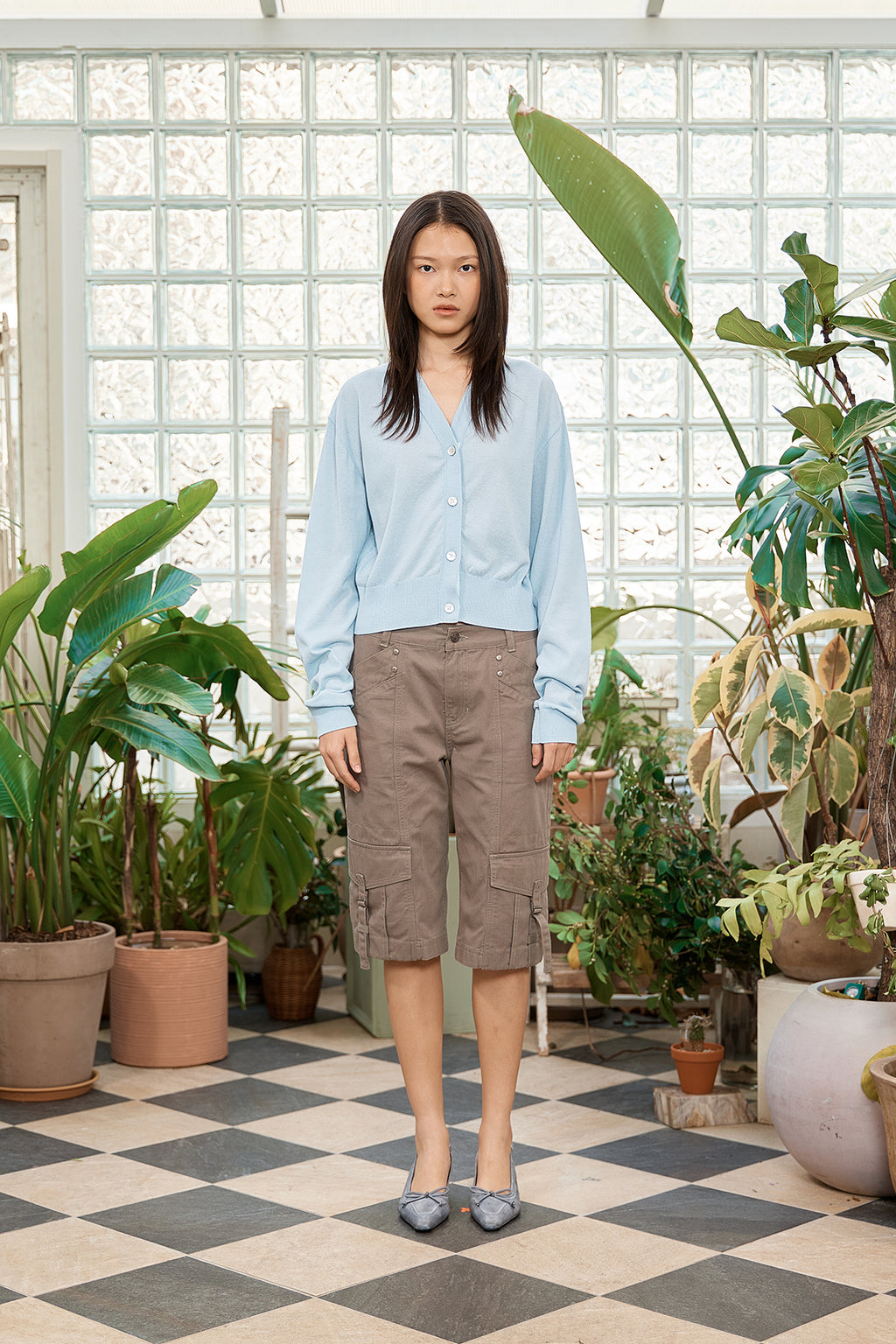 [matinkim] SEMI SLIMFIT BERMUDA PANTS IN KHAKI