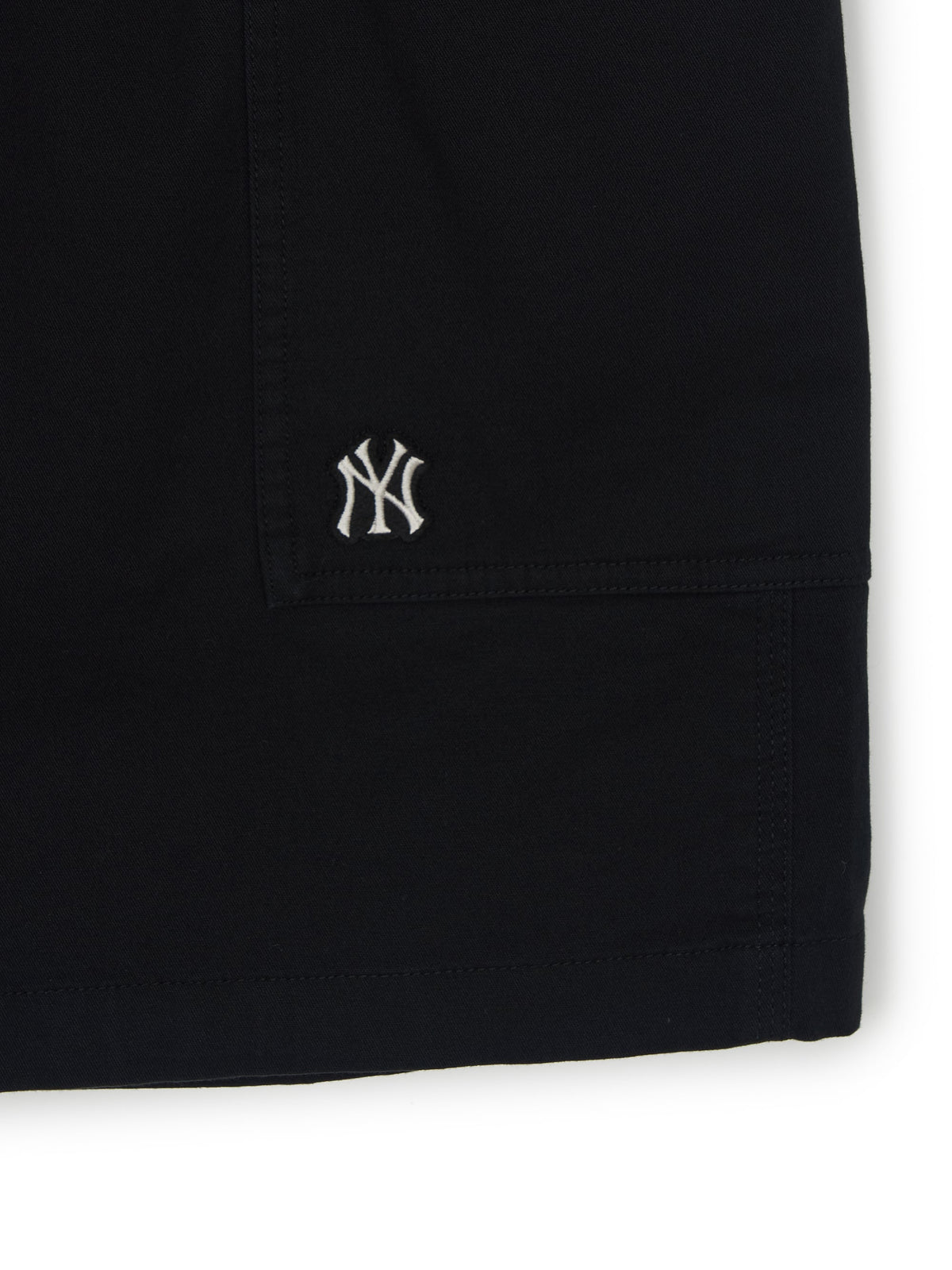 Mlb Washed Cotton Pin-Tuck Cargo Bermuda Shorts