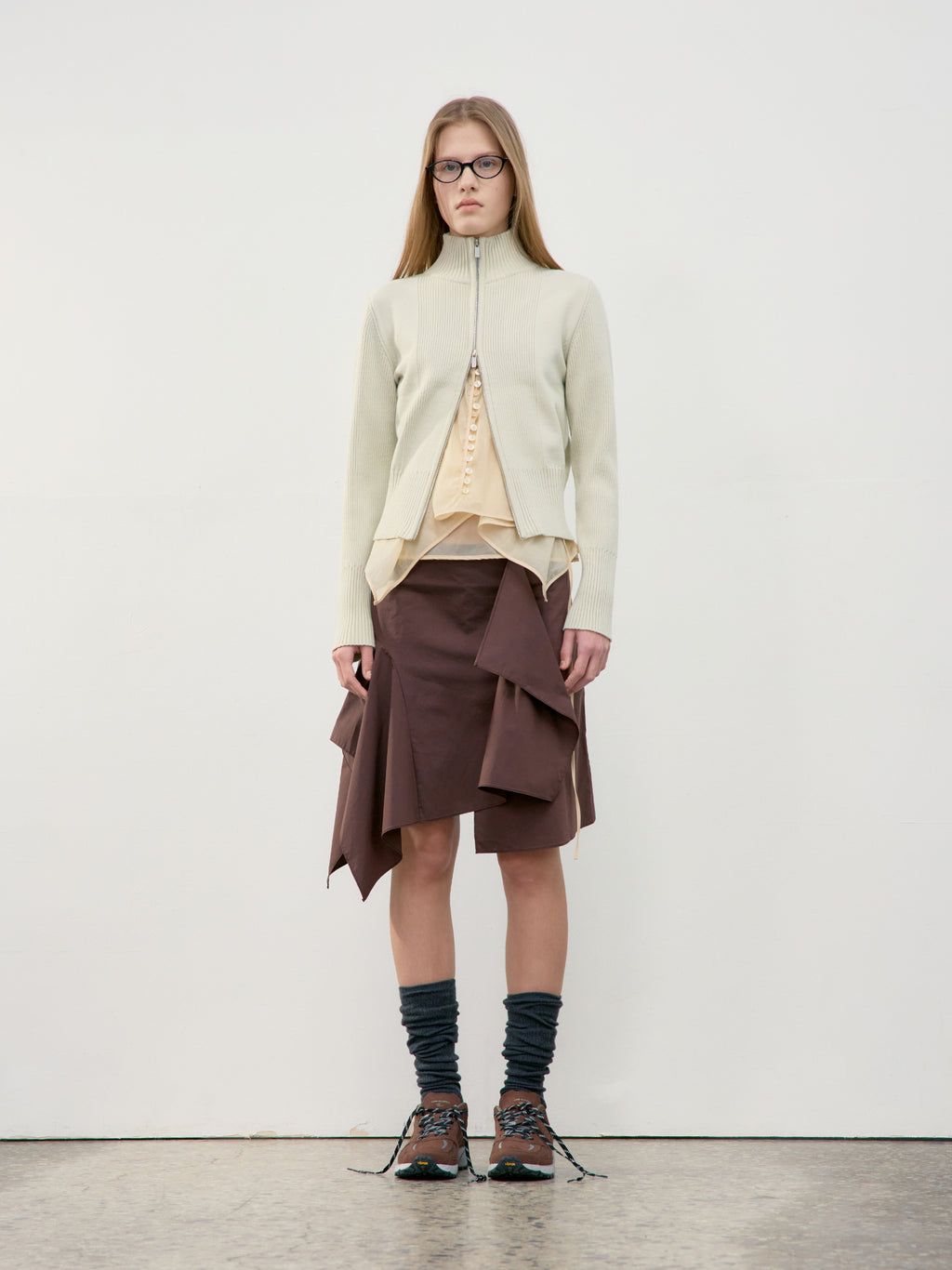 Low Classic Unbalance Drape Mini Skirt Brown