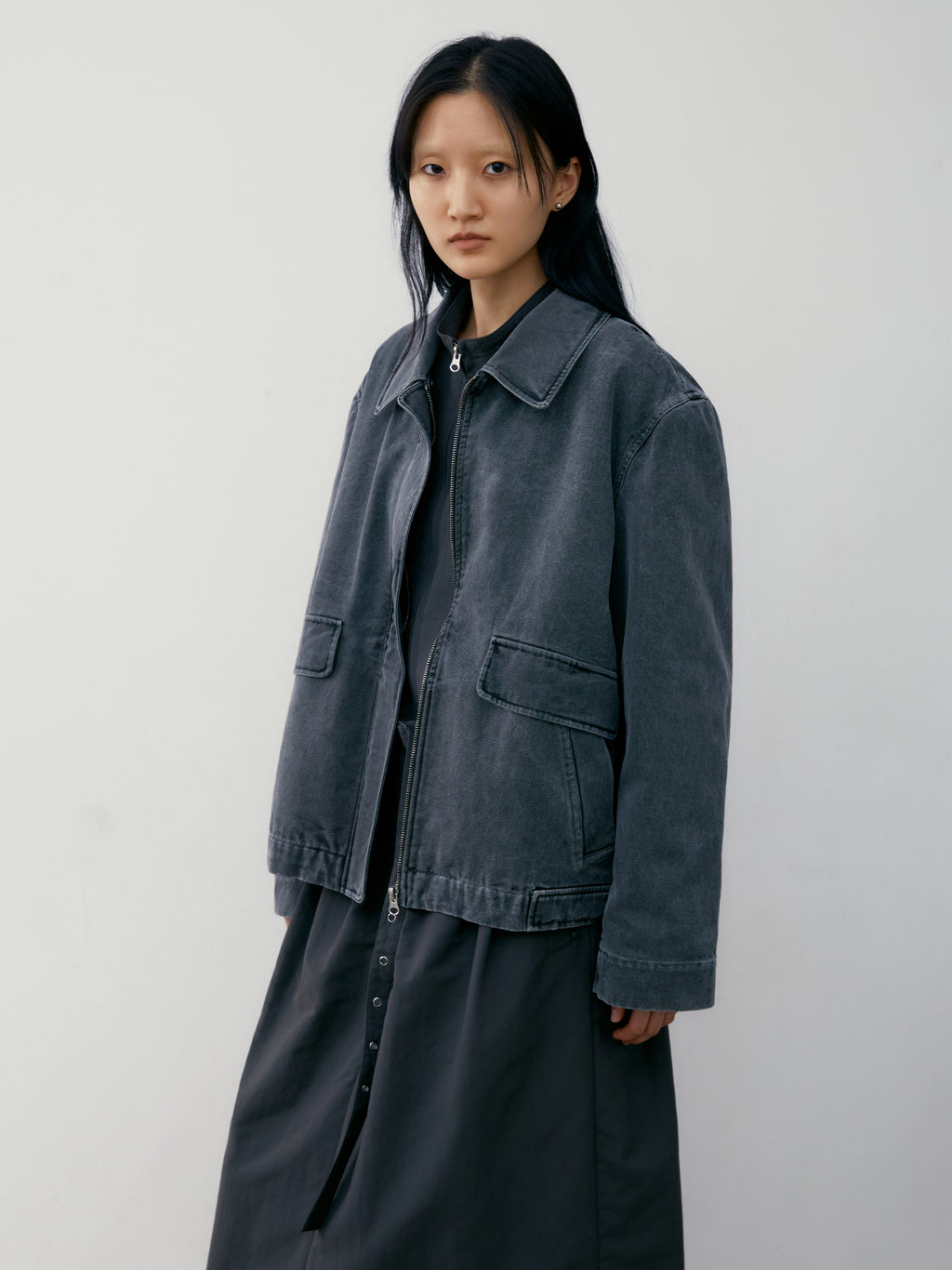 [low_classic] PIGMENT COTTON MUSTANG JACKET
CHARCOAL