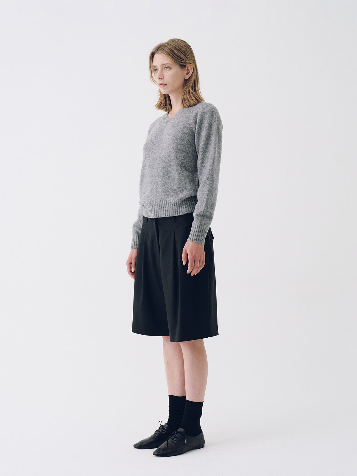 Nothing Written Marsh V-Neck Pullover (Gray)