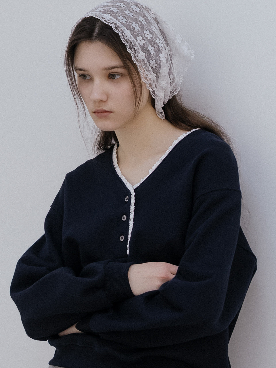Tillidie V-neck sweatshirt Navy