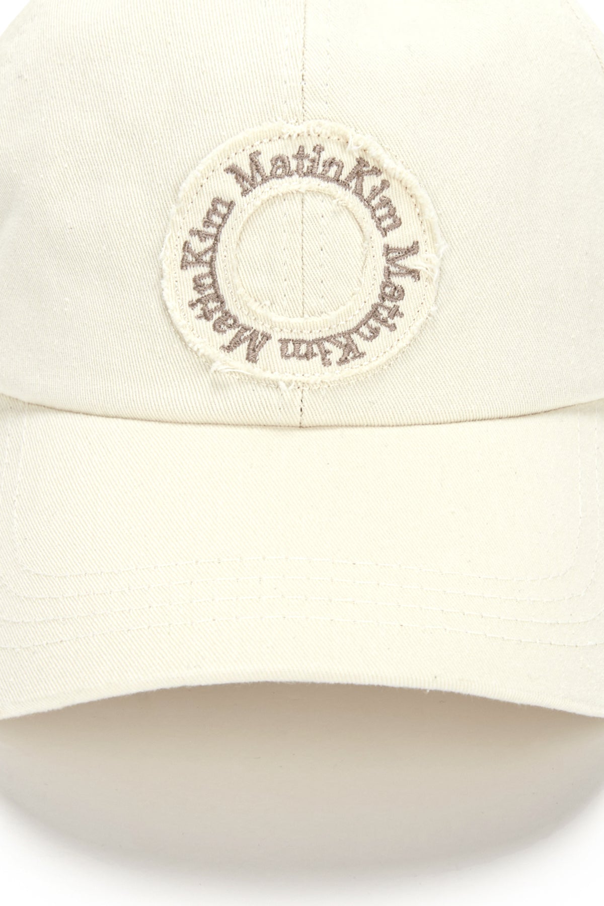 [matinkim] APPLIQUE CIRCLE LOGO BALL CAP IN IVORY