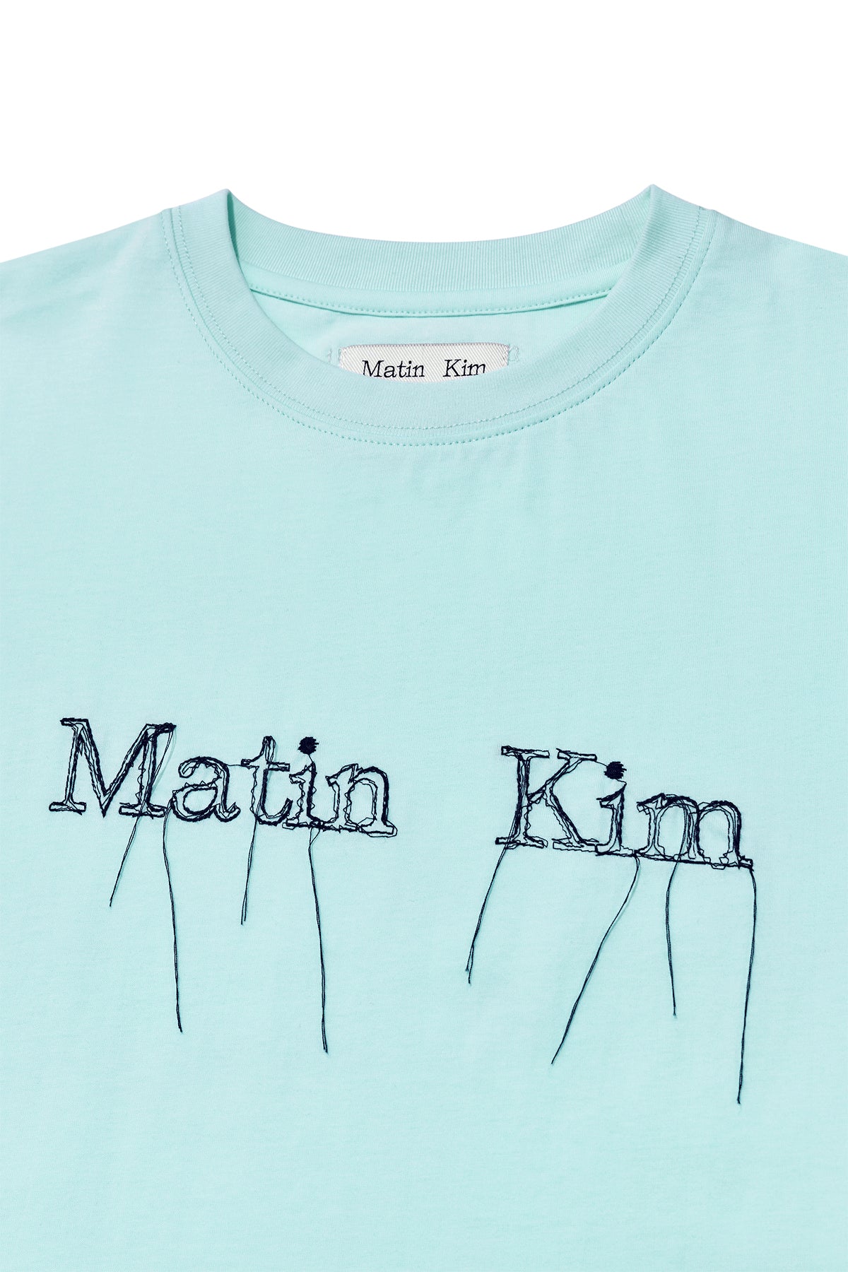 [matinkim] LOGO THREAD POINT CROP TOP IN LIGHT BLUE