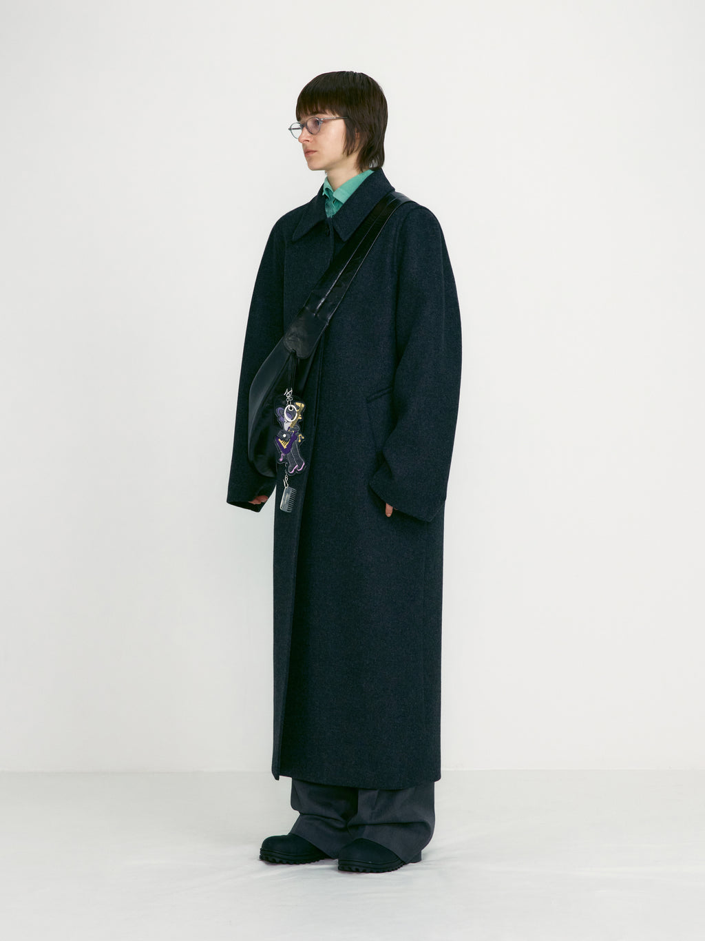 [low_classic] Single-Buttoned Balmacaan Coat
Melange Dark Grey