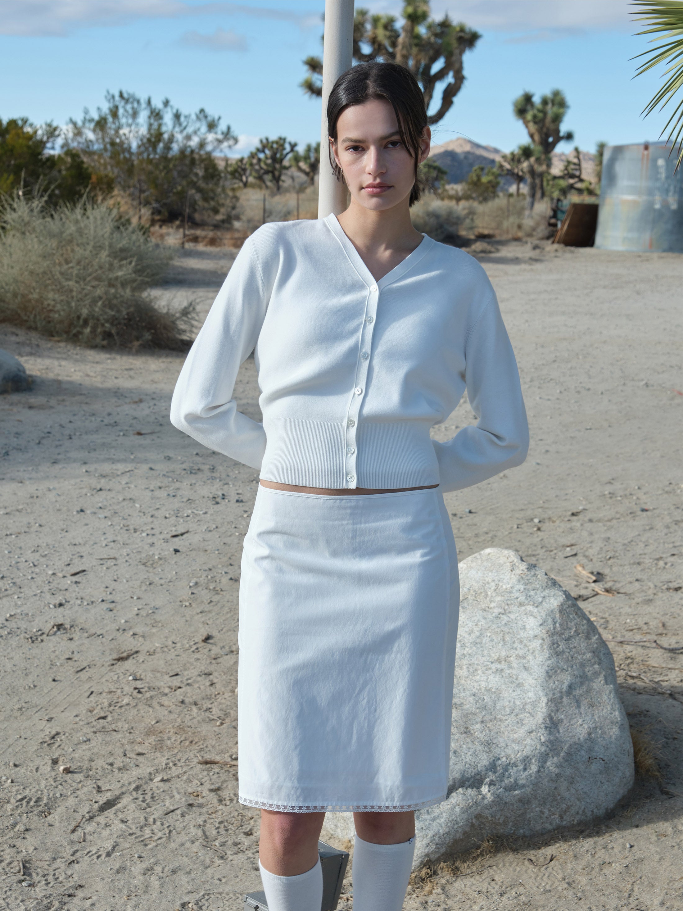 Low Classic Lace Midi Skirt White
