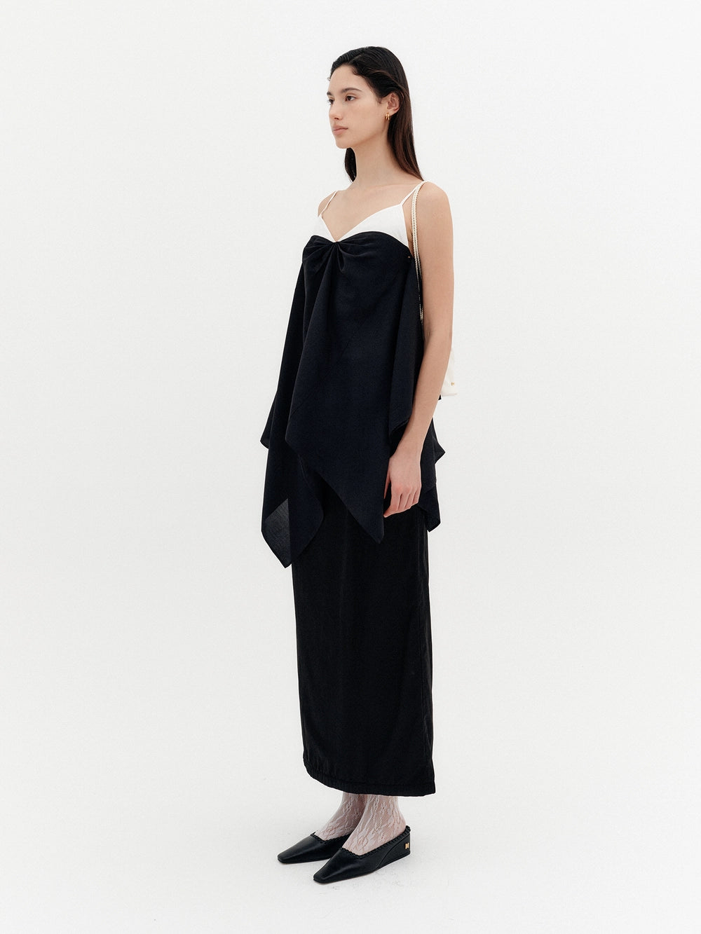 EENK Flowy Drape Sleeveless Top - Black