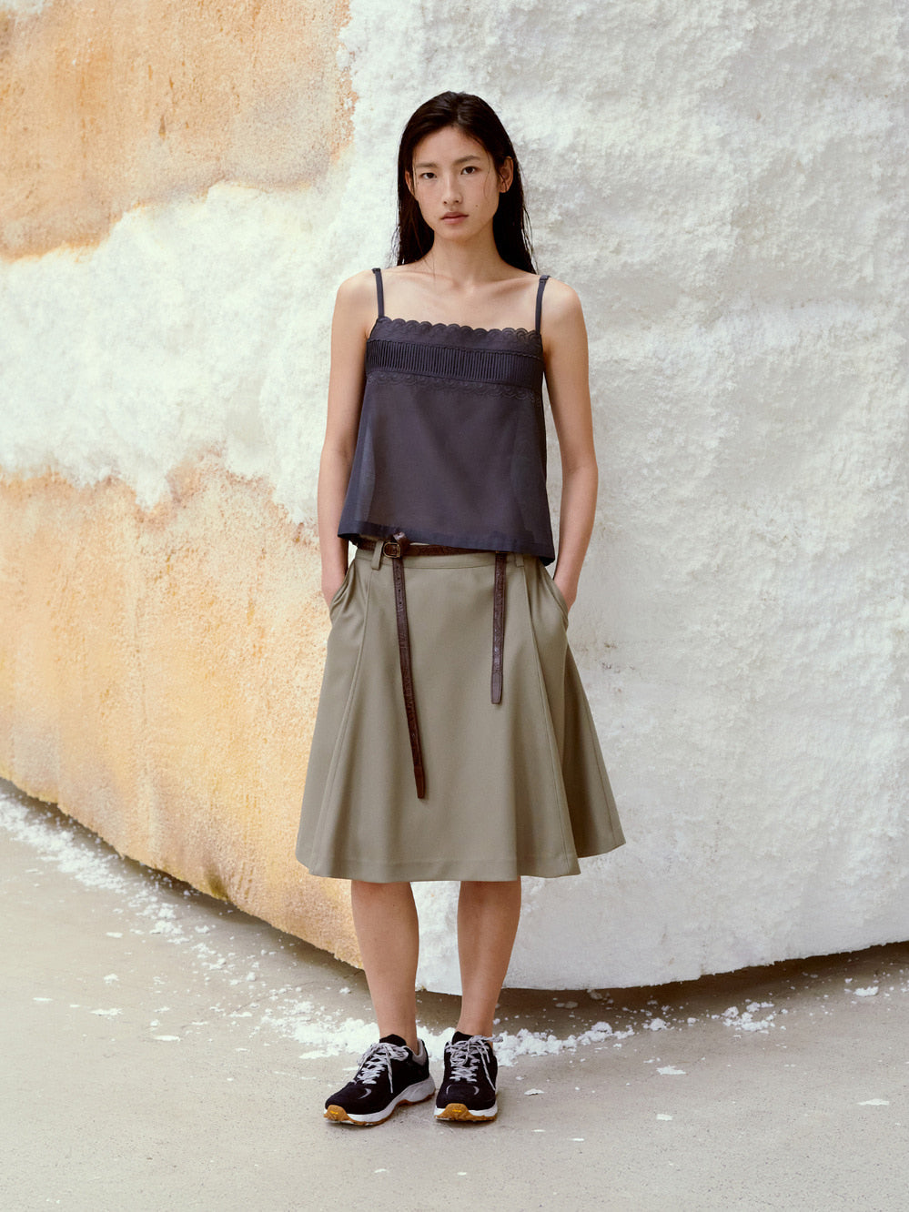Low Classic See-Through Lace Sleeveless Charcoal