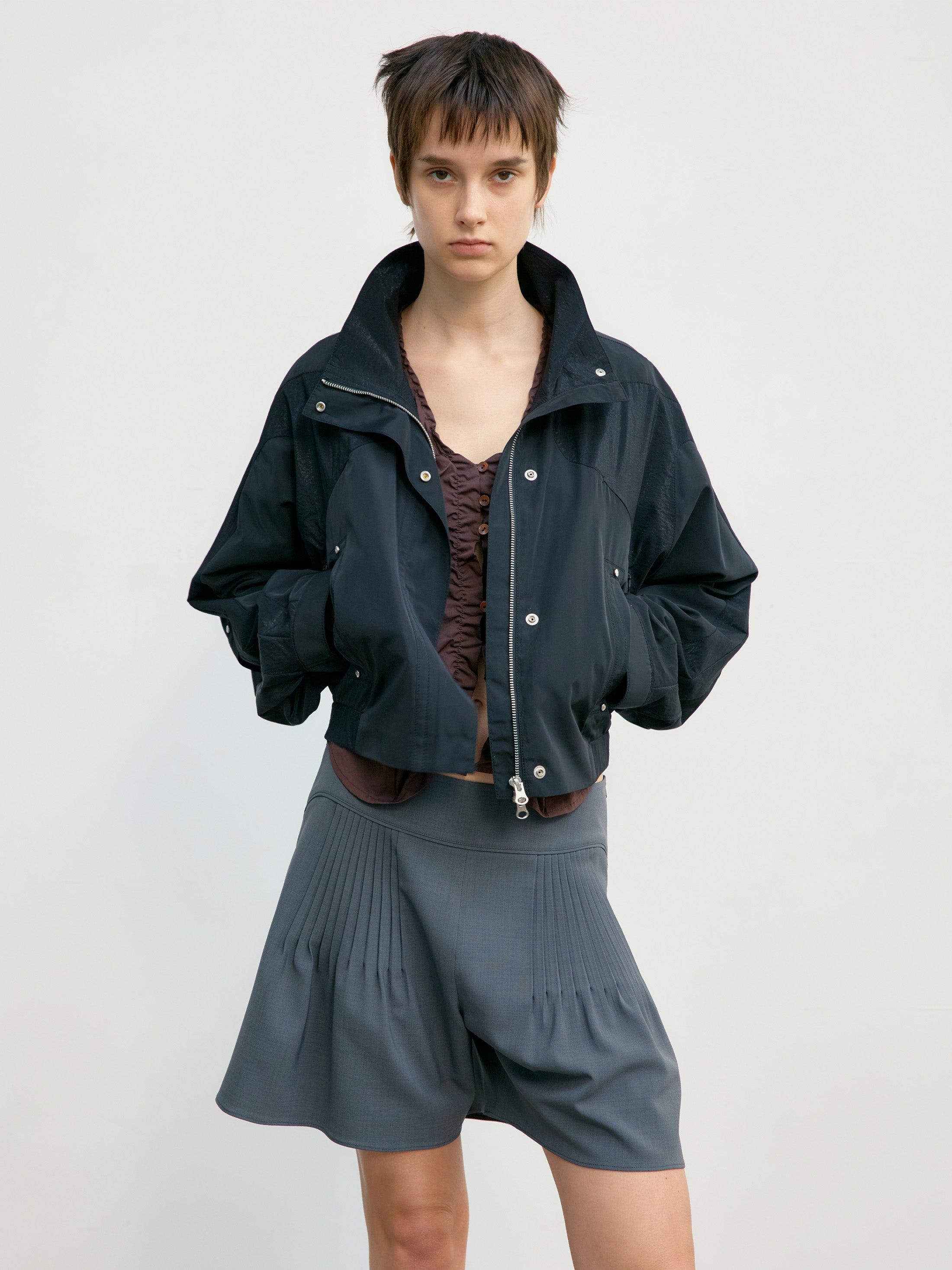 Low Classic Contrast Zip-Up Short Jacket Black