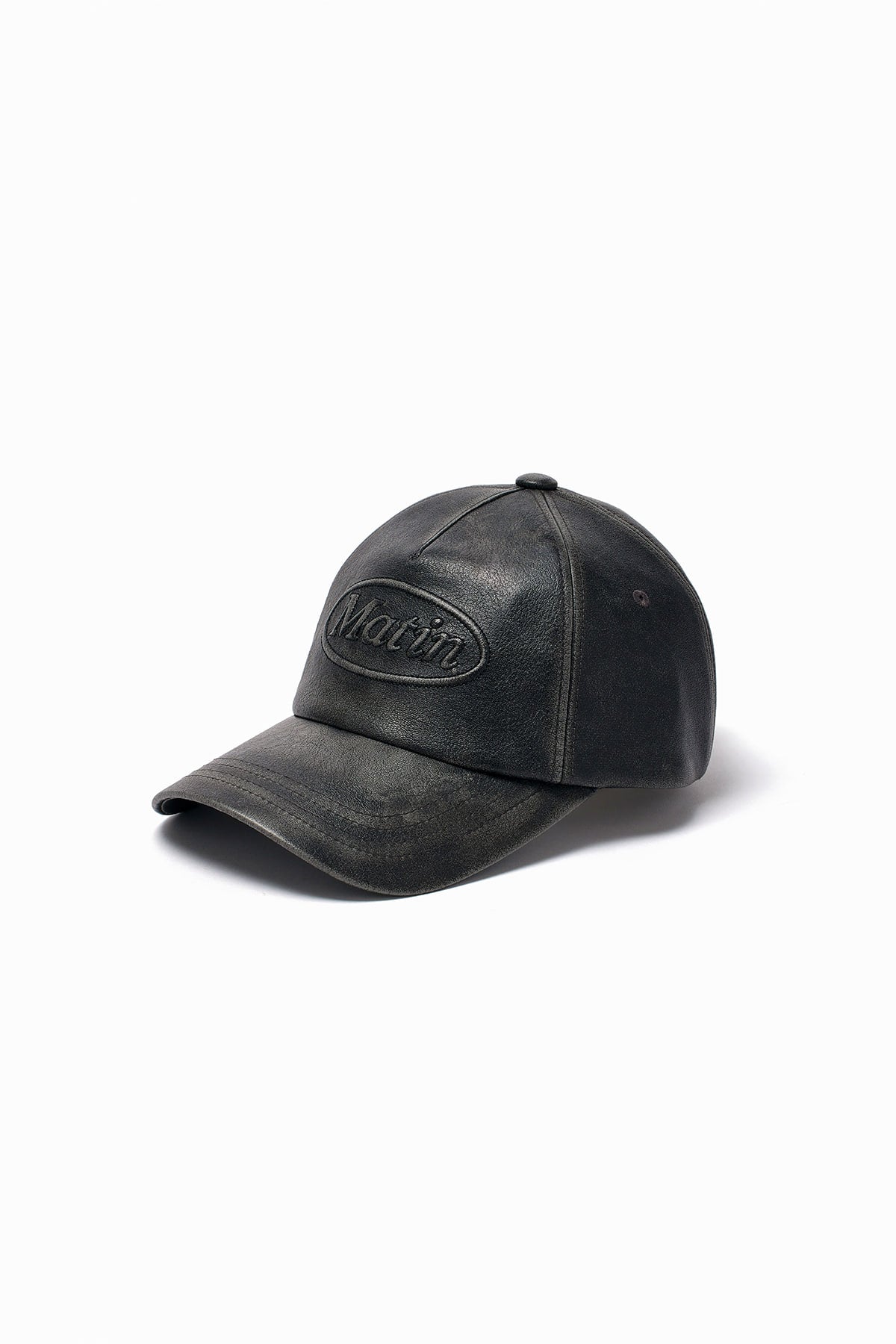 [matinkim] EMBOSSED LOGO LEATHER BALL CAP IN BLACK