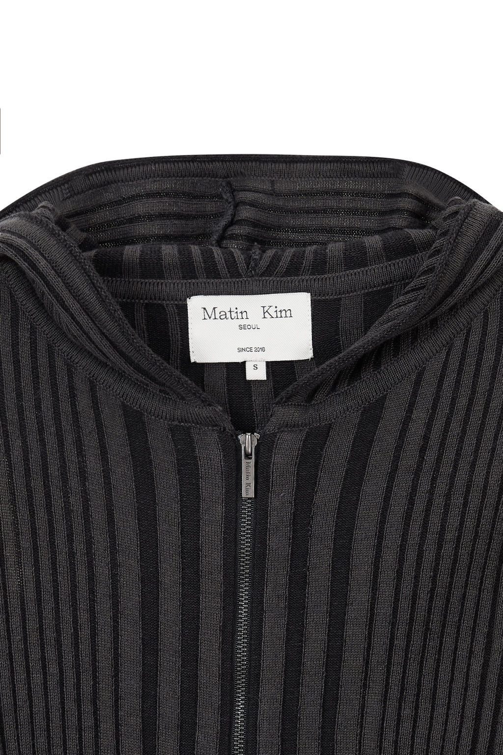 [matinkim] LOGO POINT DAMAGE SLIM HOODY CARDIGAN IN CHARCOAL