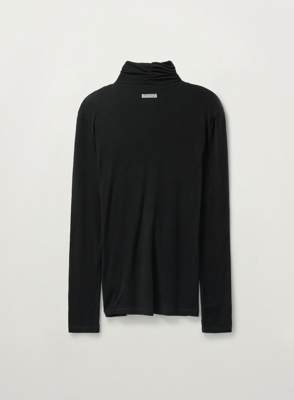 [satur] (W) Crossed Turtle Neck Long Sleeve - Black
