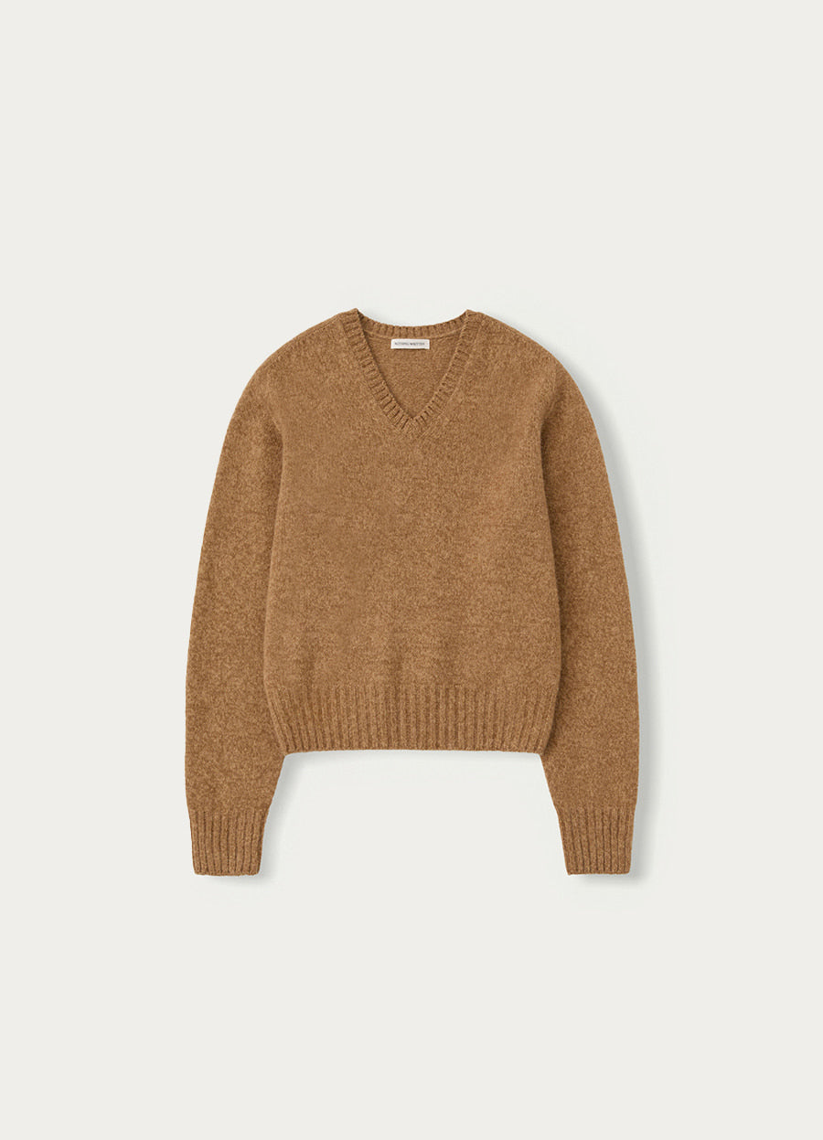 Nothing Written Miro v-neck pullover (Camel orange)