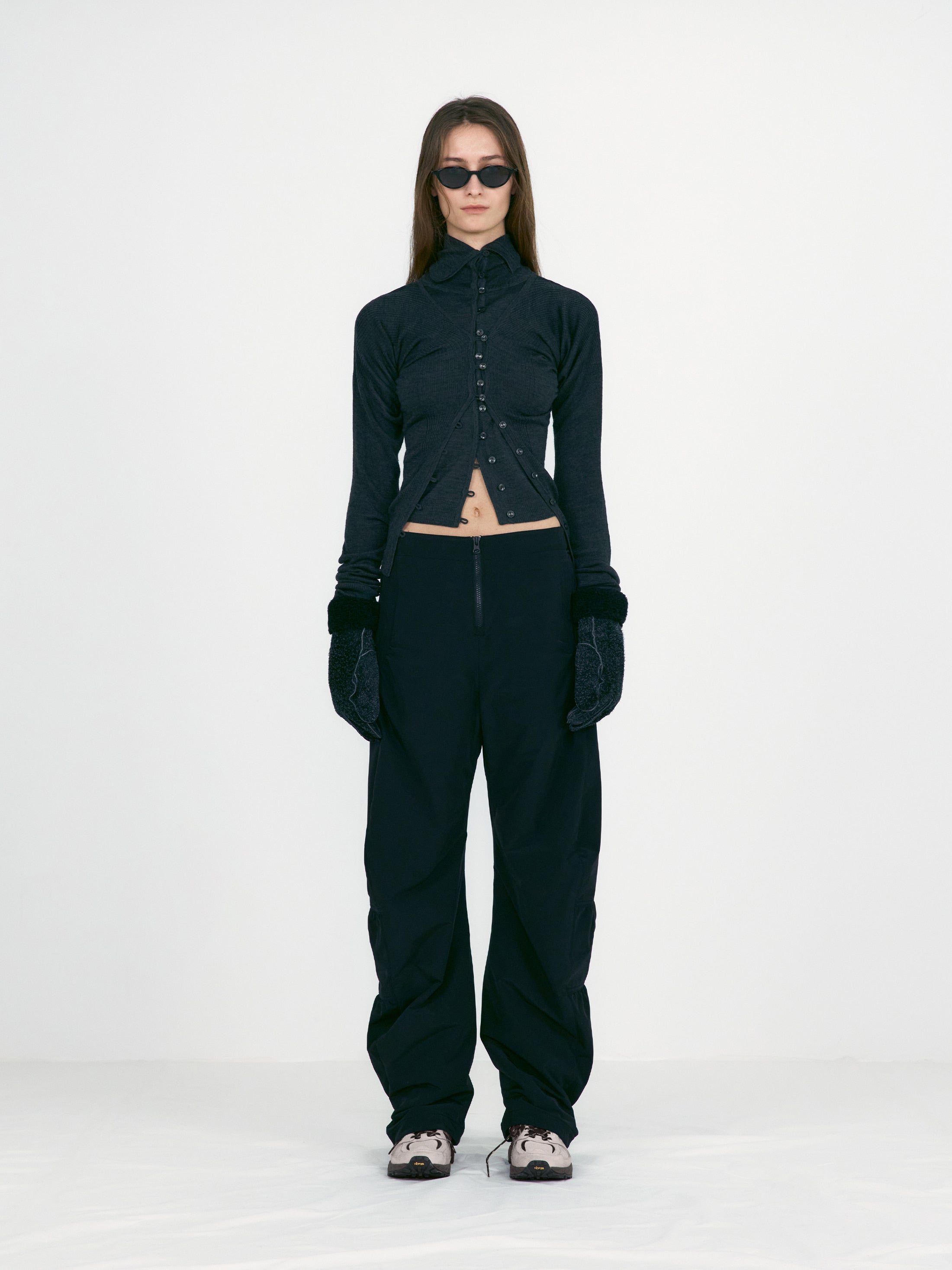 [low_classic] Shirring Padded Pants
Black