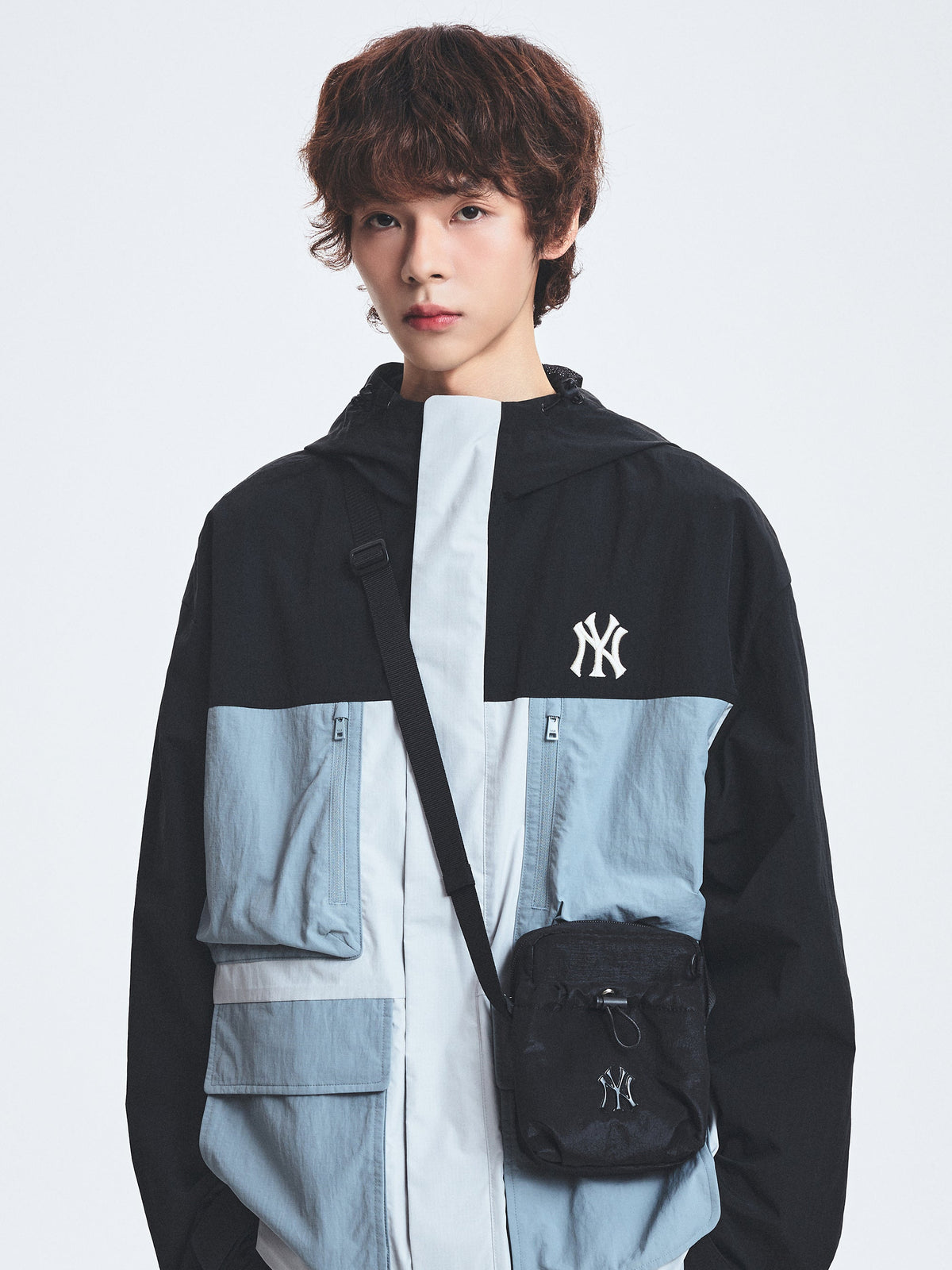 MLB Korea Basic Athleisure Mini Cross Bag