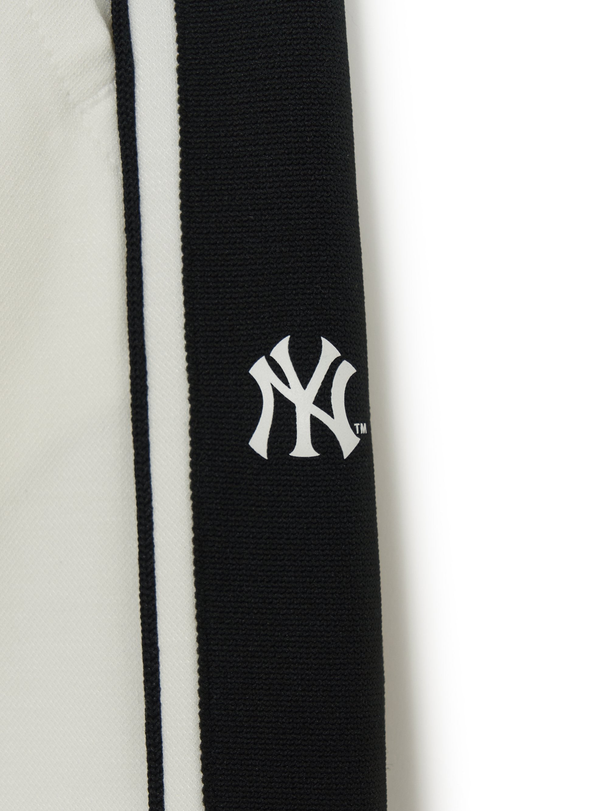 MLB Korea Basic Small Logo 9In Track Shorts