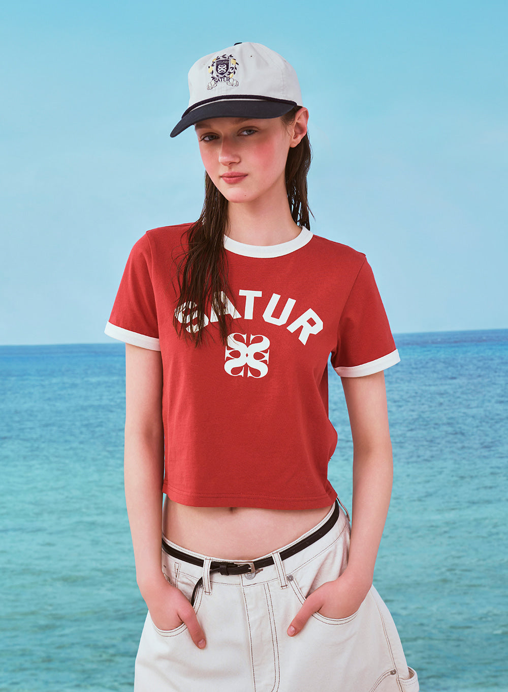 Satur (W) Arch Logo Ringer T-Shirt - Red
