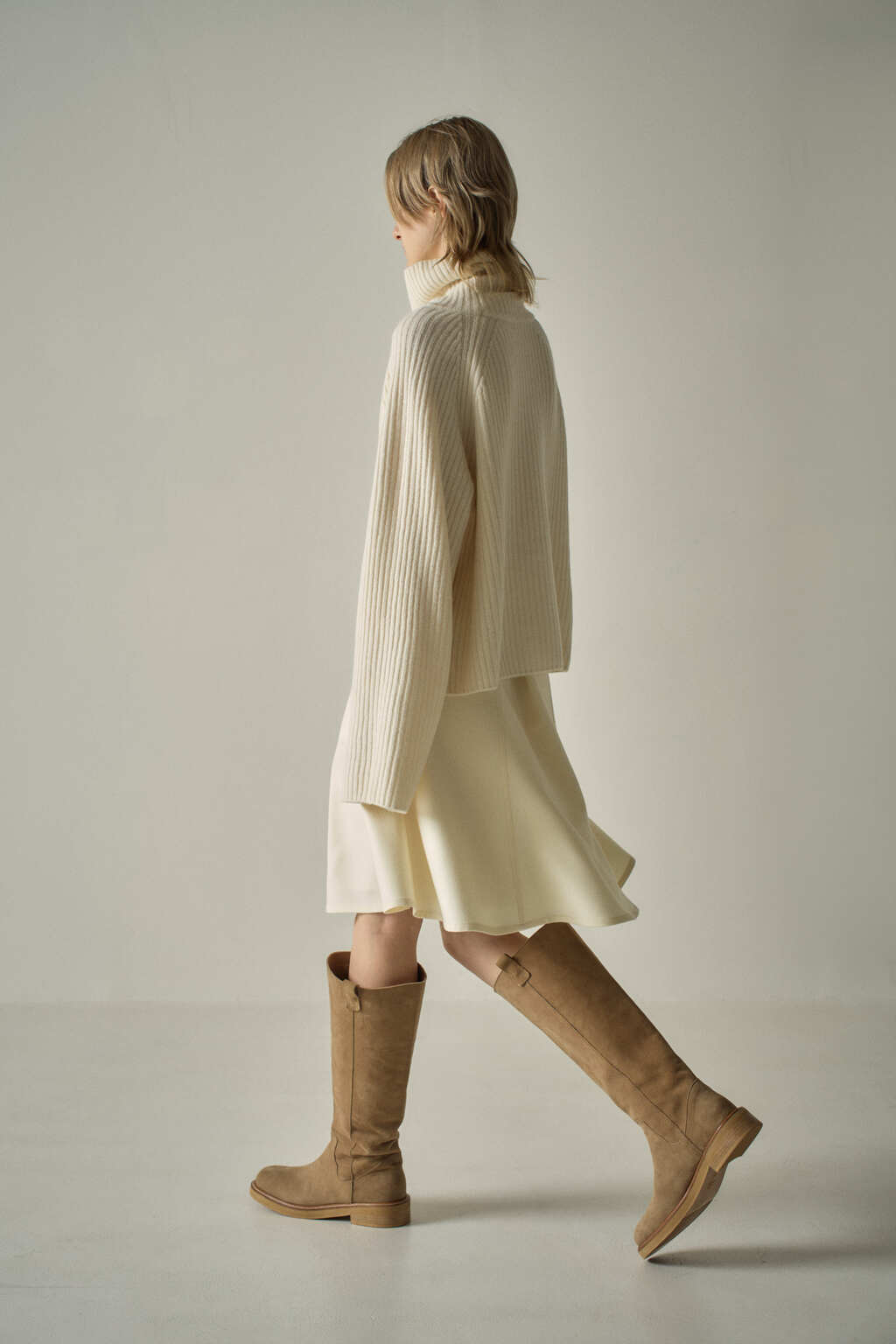 Facade Pattern Suede Long Boots sand