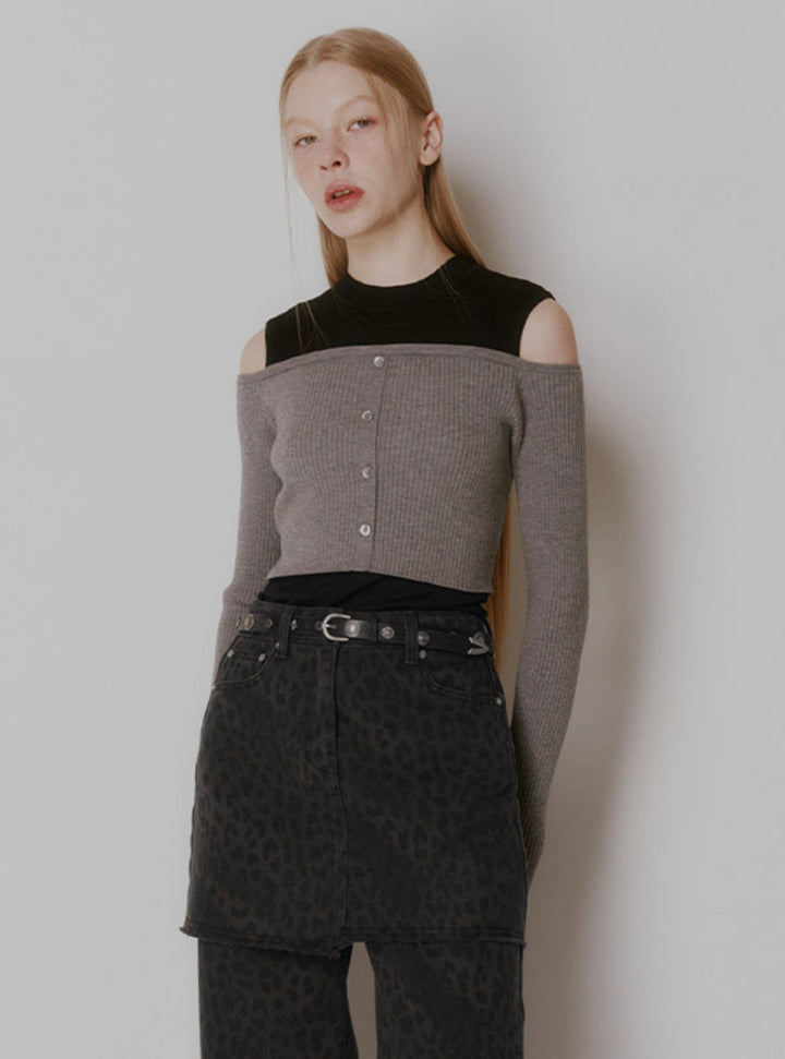 Raive Shoulder Cut-out Knit