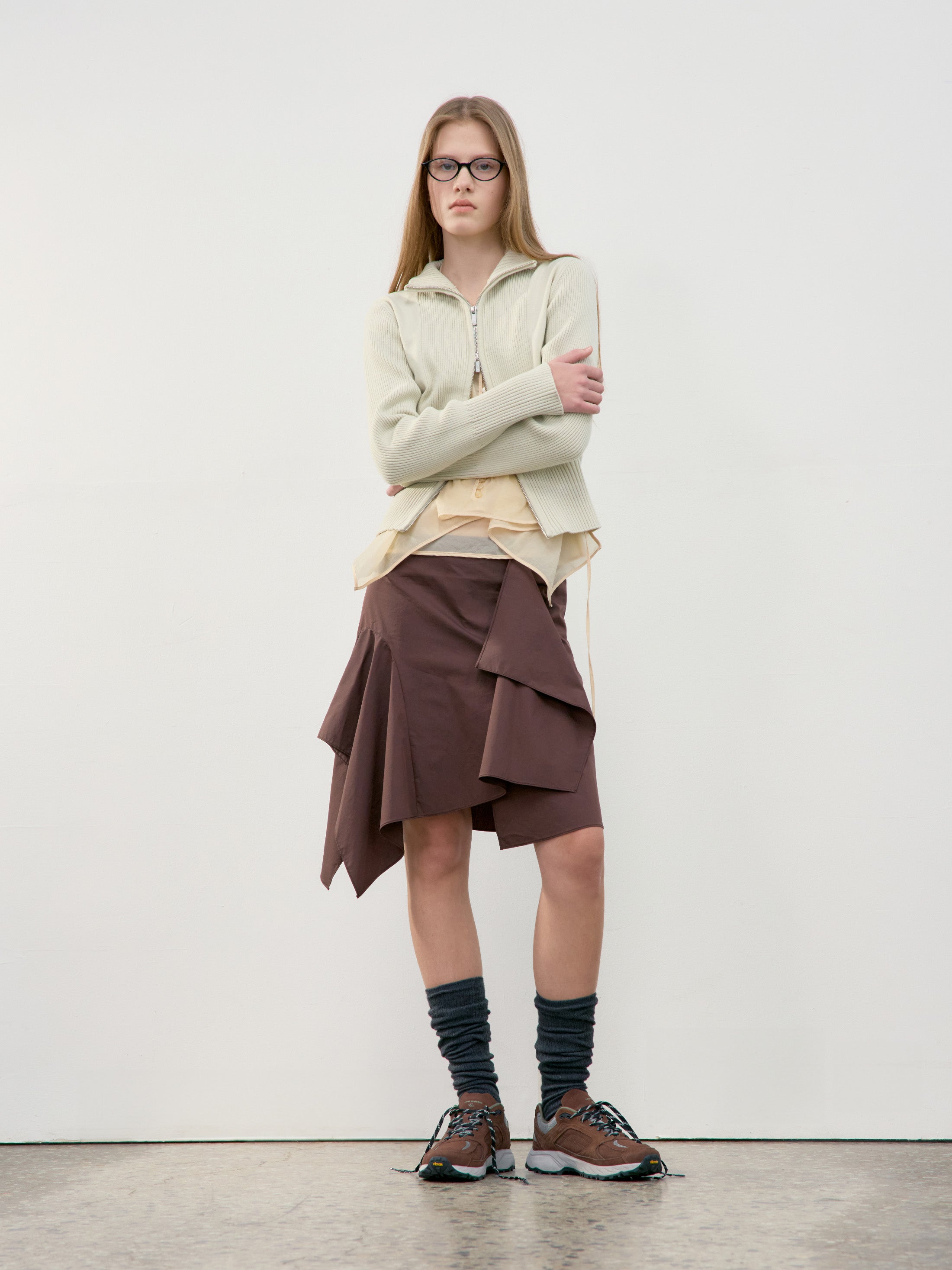 Low Classic Unbalance Drape Mini Skirt Brown