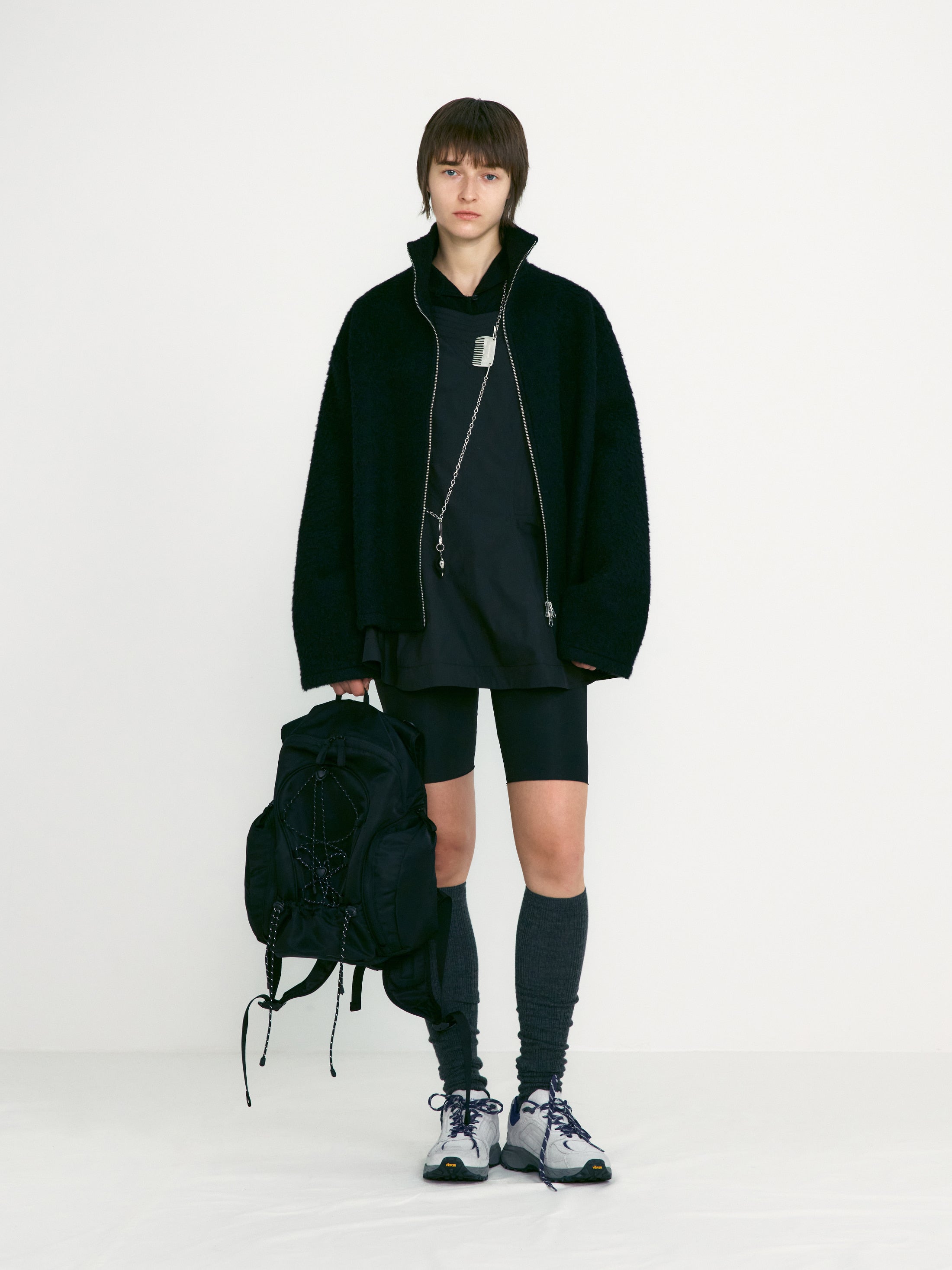 [low_classic] Hairy Boucle Zip Shirt Jacket
Black