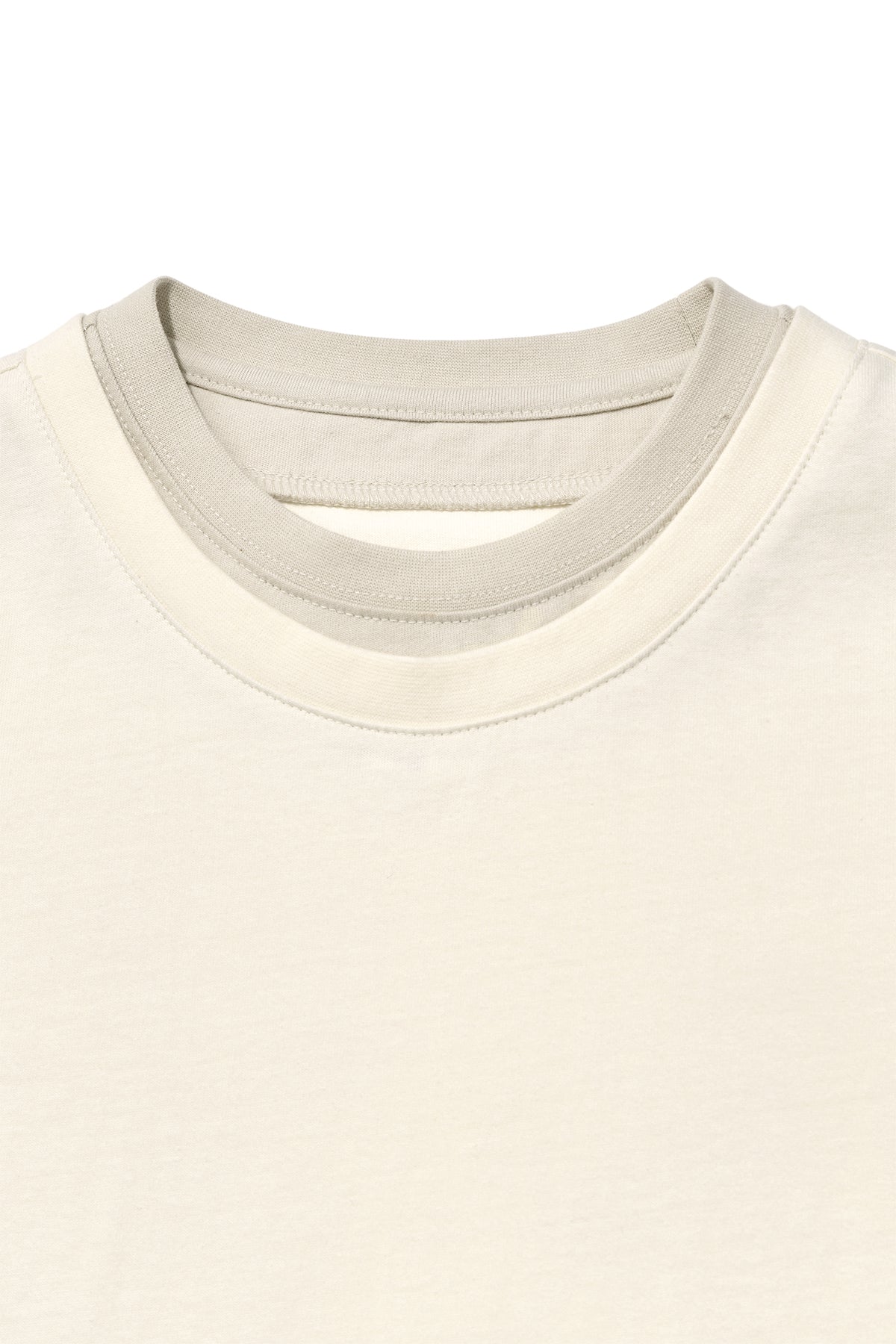 [matinkim] COLOR POINT LAYERED TOP FOR WOMEN IN IVORY