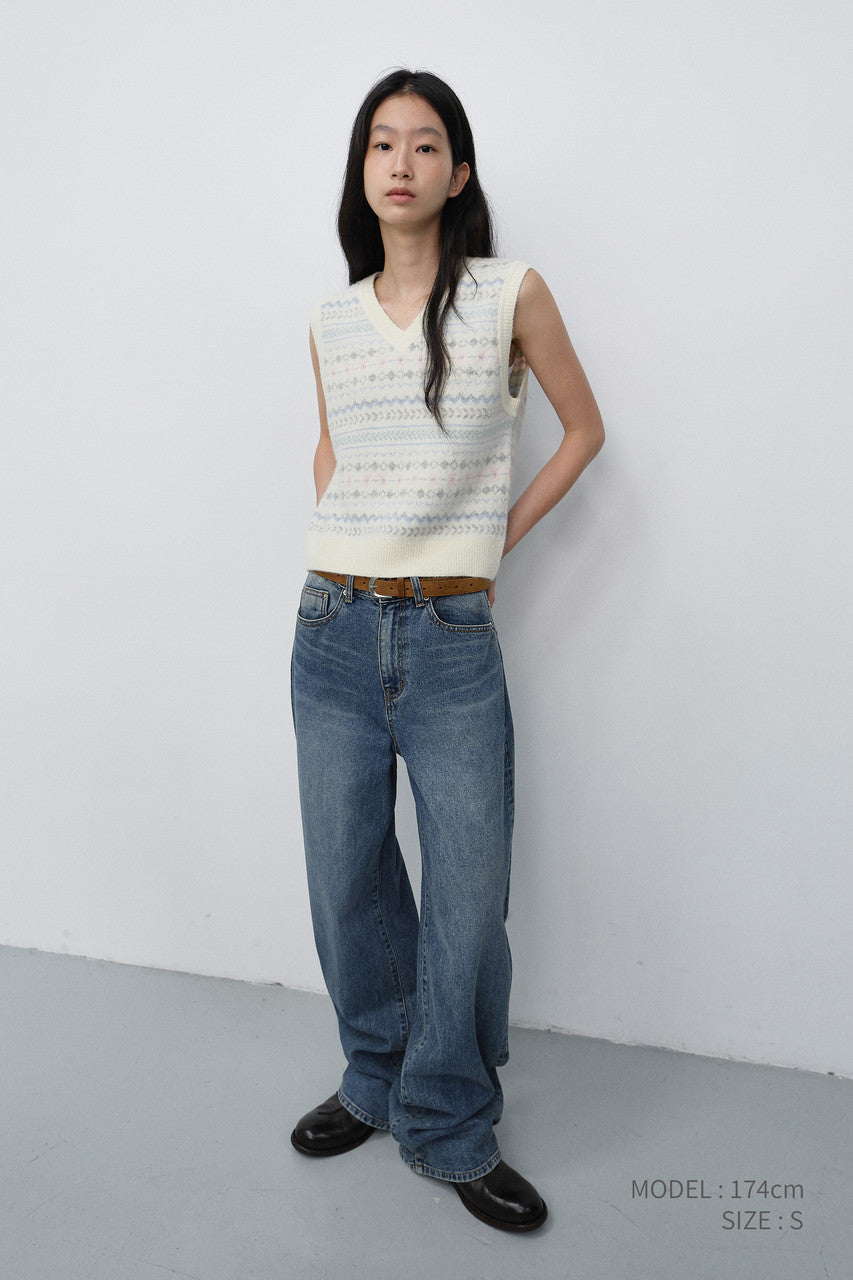 Dunst Unisex Crafted V-Neck Knit Vest Cream