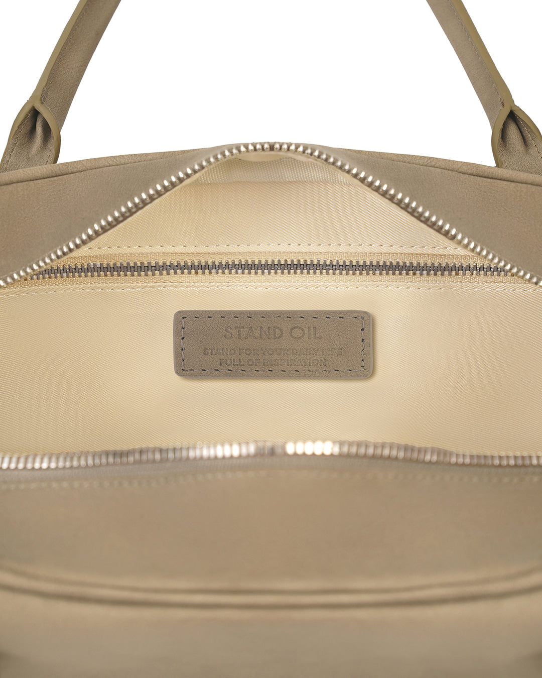 [standoil] Square Bowling Bag · Taupe