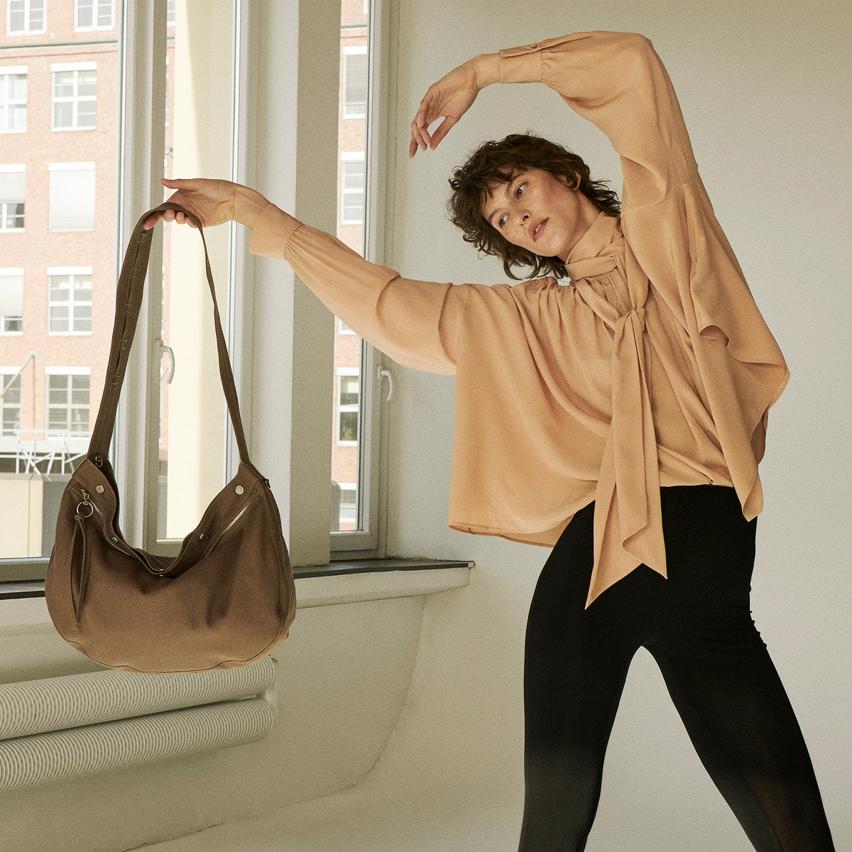 Vunque Perfec Button Up Rider Hobo L Rough Beige