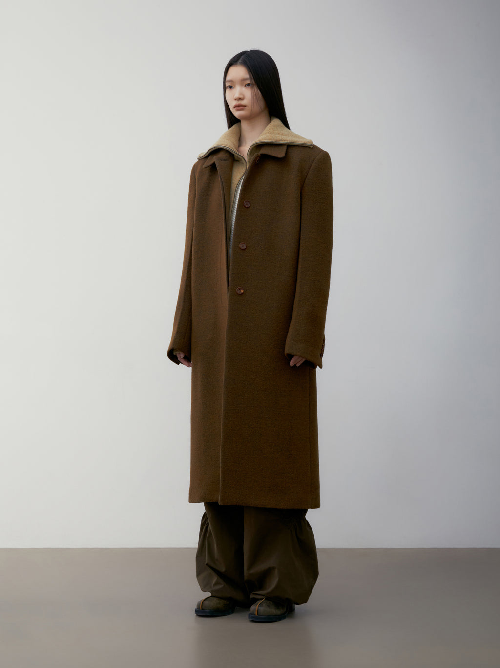 [low_classic] FLUFFY WOOL SINGLE MAC COAT
BROWN
