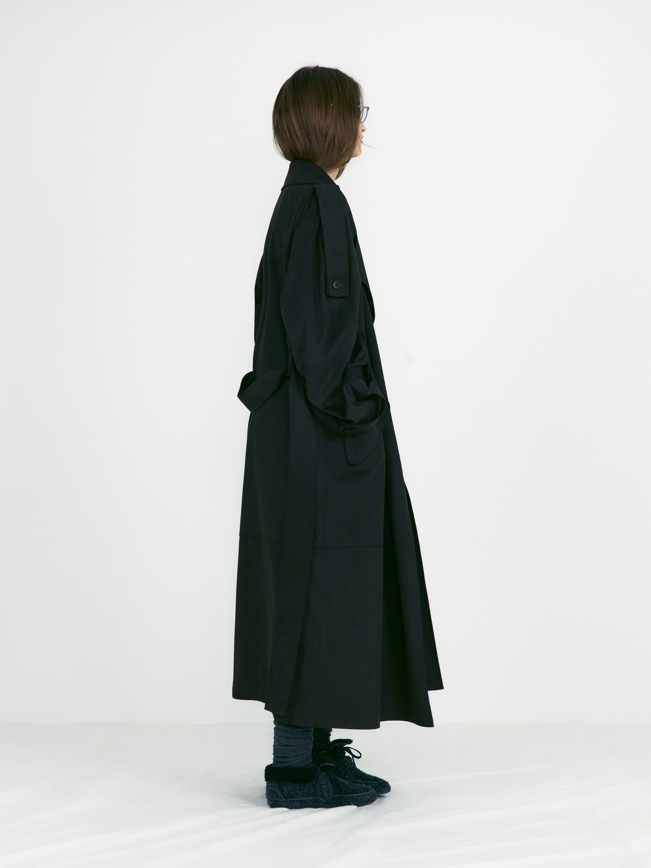 [low_classic] Suede Belted Trench Coat
Dark Brown