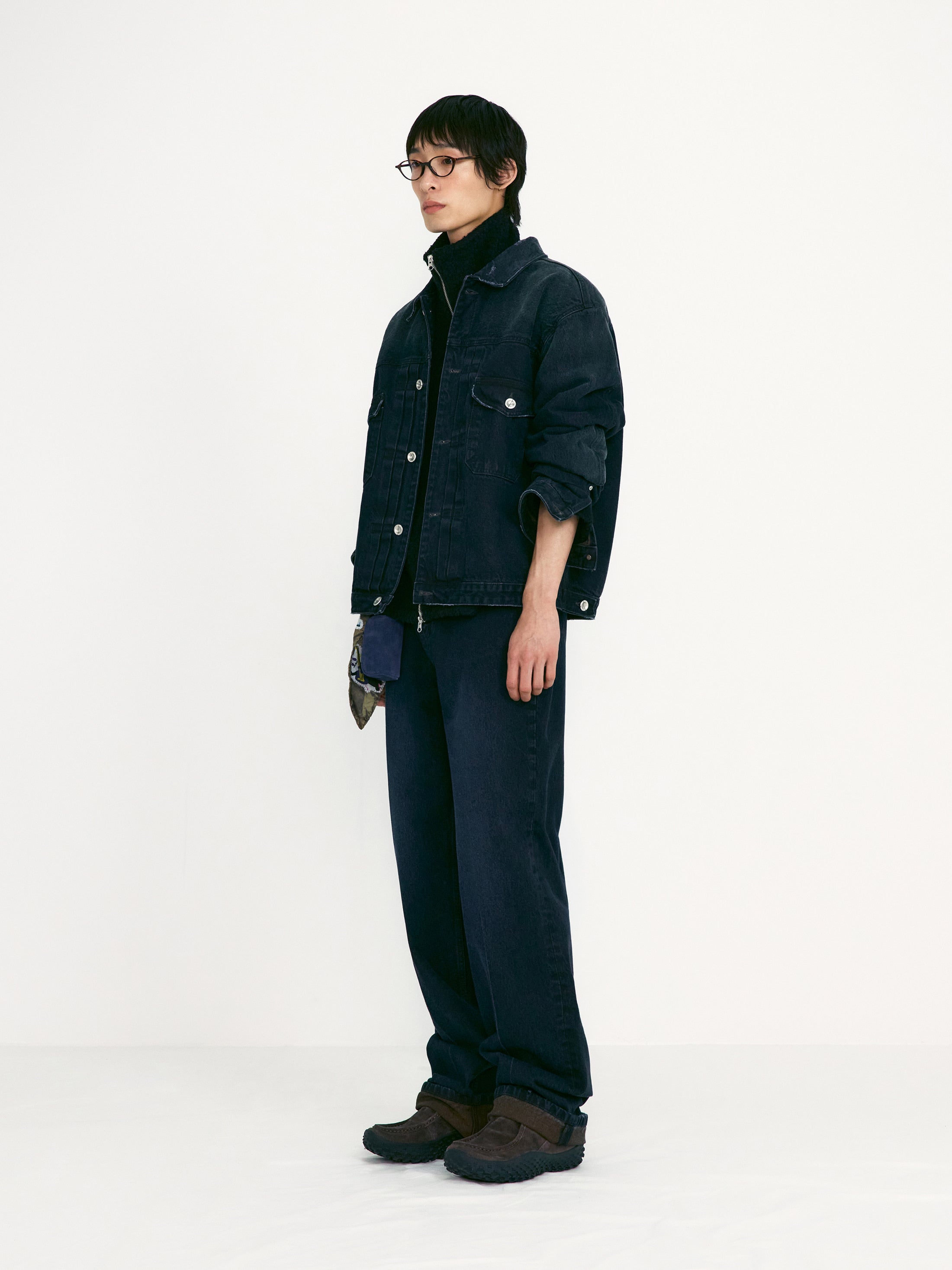 [low_classic] Trucker Jacket
Mahogany Blue