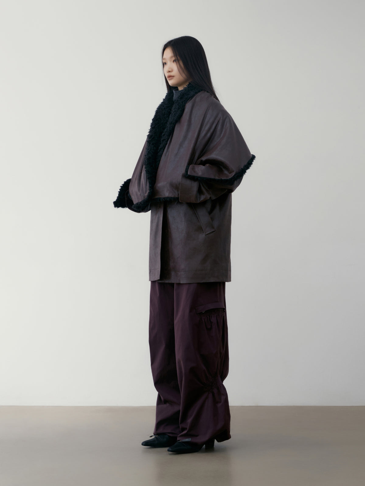 Low Classic Creased Leather Pocket Shawl Brown