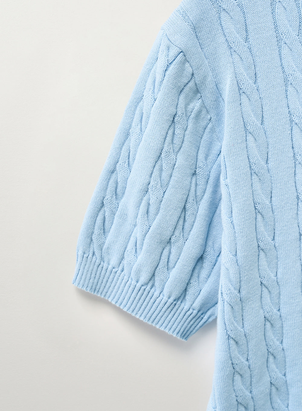 [satur] (W) Cable Crew Neck Half Knit - Sky Blue