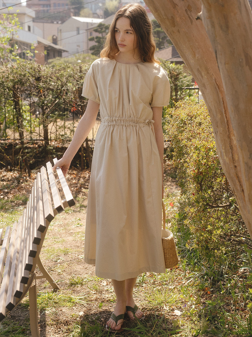 Tillidie String detail dress Beige
