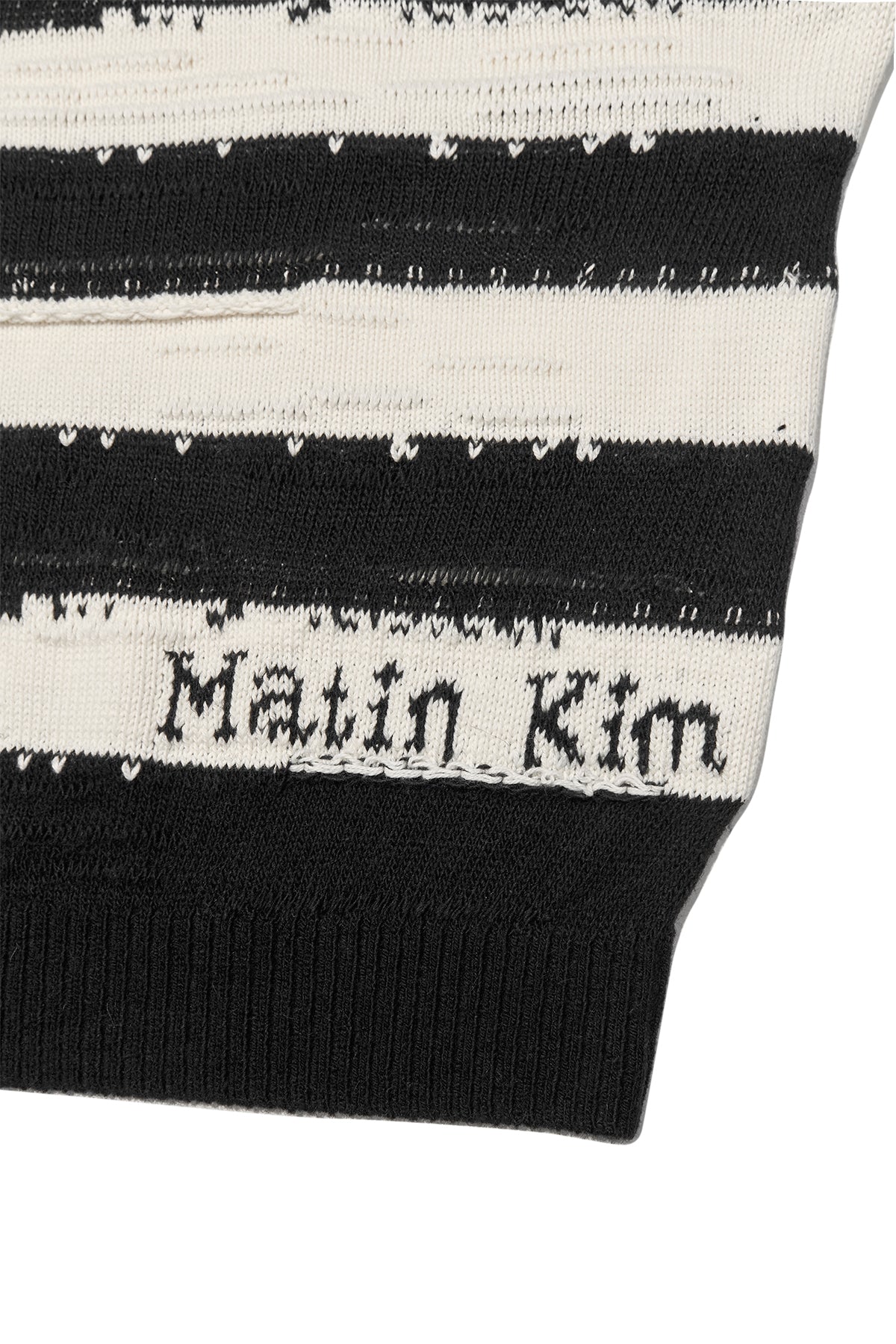 [matinkim] STRIPE VINTAGE LOOSE PULLOVER FOR WOMEN IN BLACK