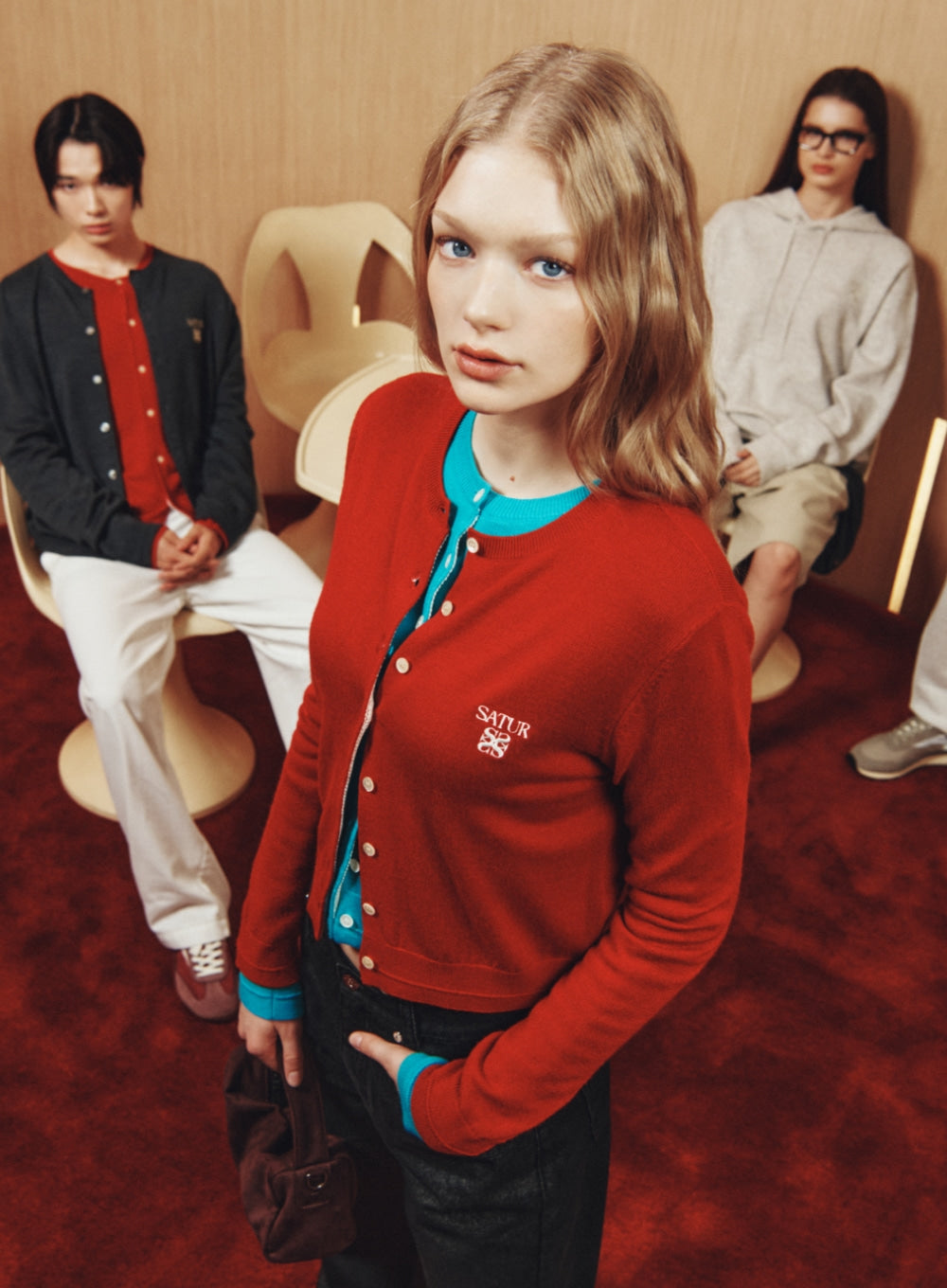 [satur] (W) Loren Basic Crew Neck Fine Cardigan - Red