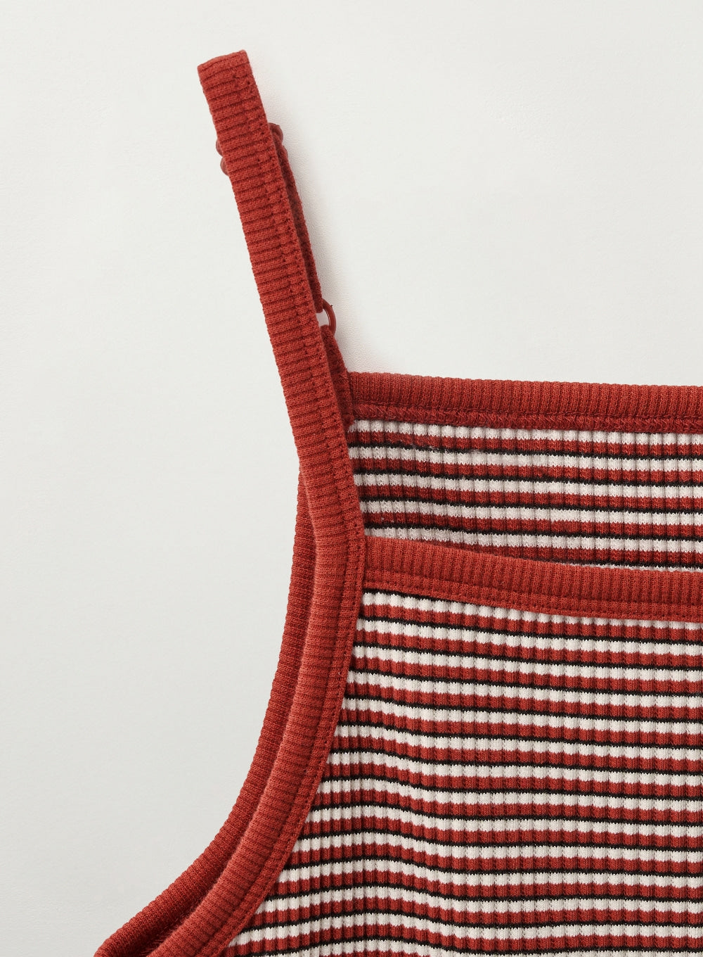 [satur] (W) Apero Logo Stripe Sleeveless Top - Red