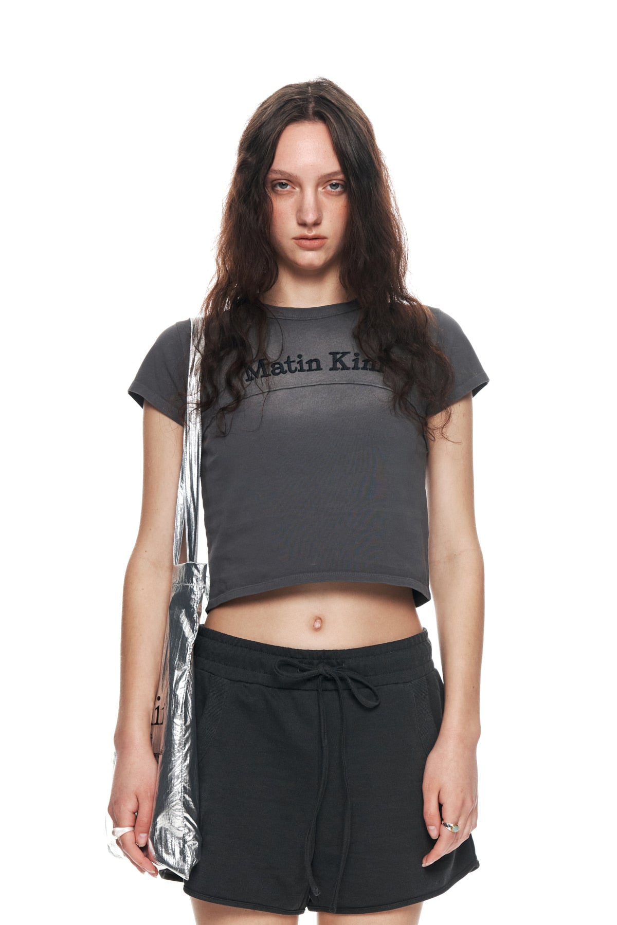 [matinkim] PIGMENT CUT OUT LOGO CROP TOP IN CHARCOAL