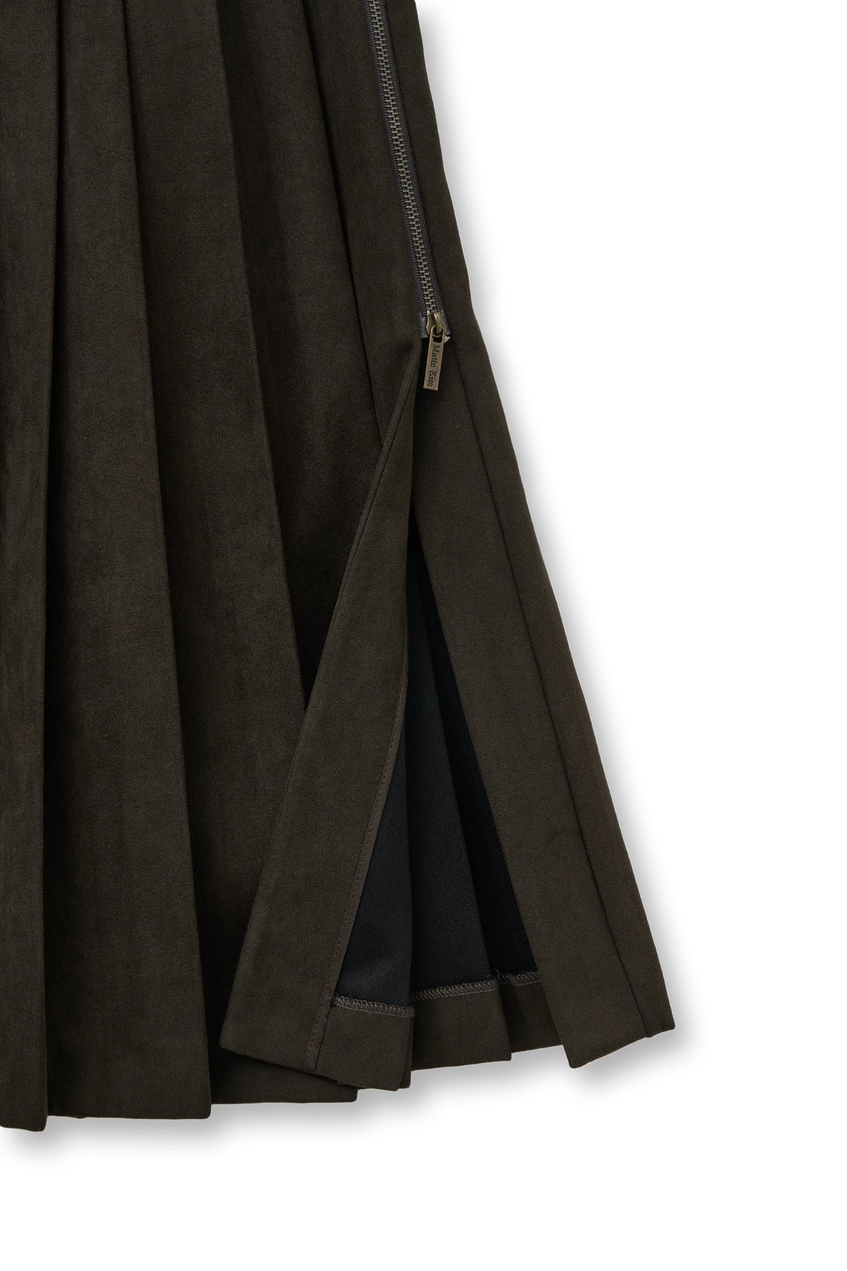 [matinkim] SIDE ZIPPER PLEATS MIDI SKIRT IN DARK BROWN